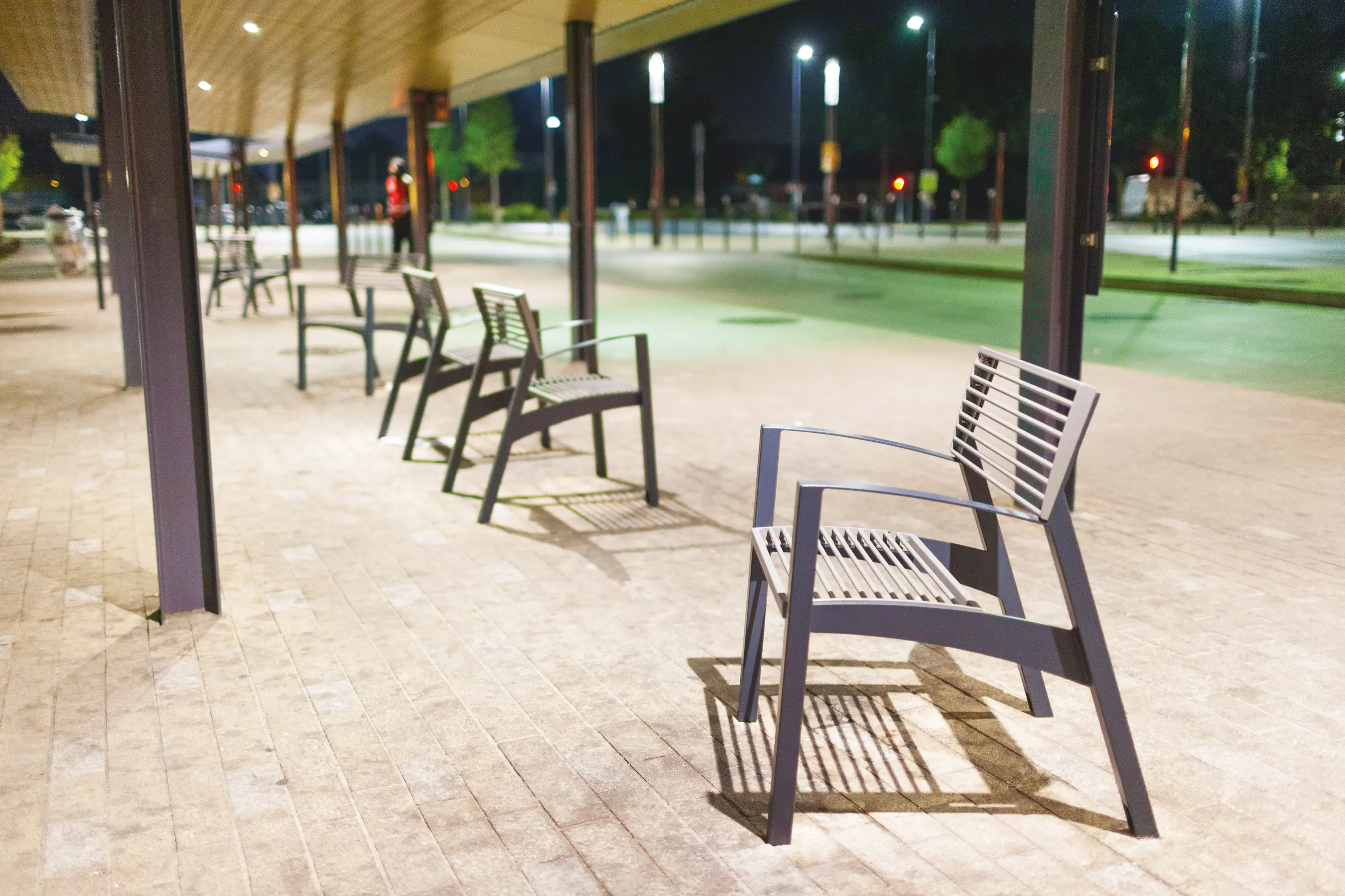 mmcité - vera | Park bench with backrest and armrests