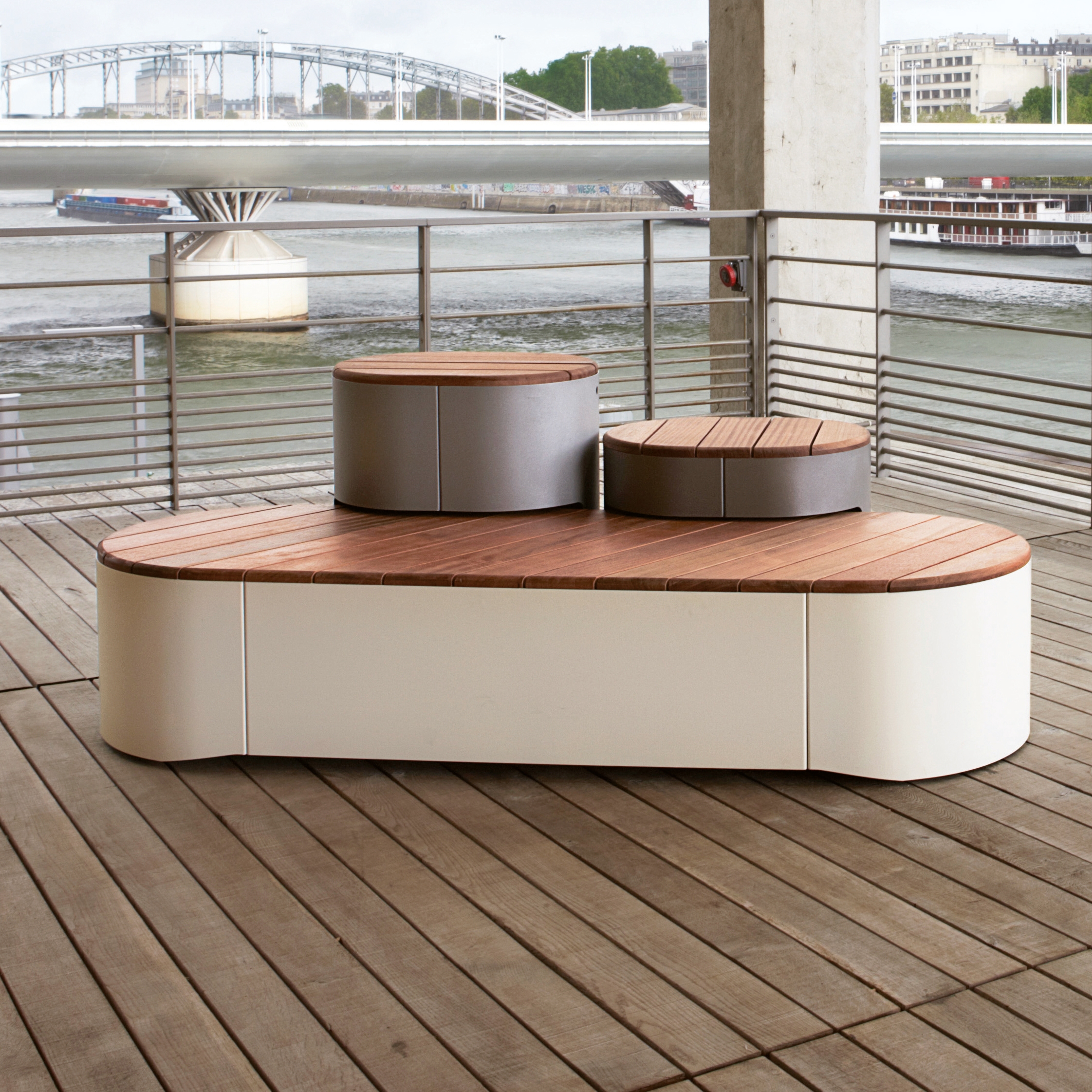 Display product urban islands | Set of three seating units from manufacturer mmcité