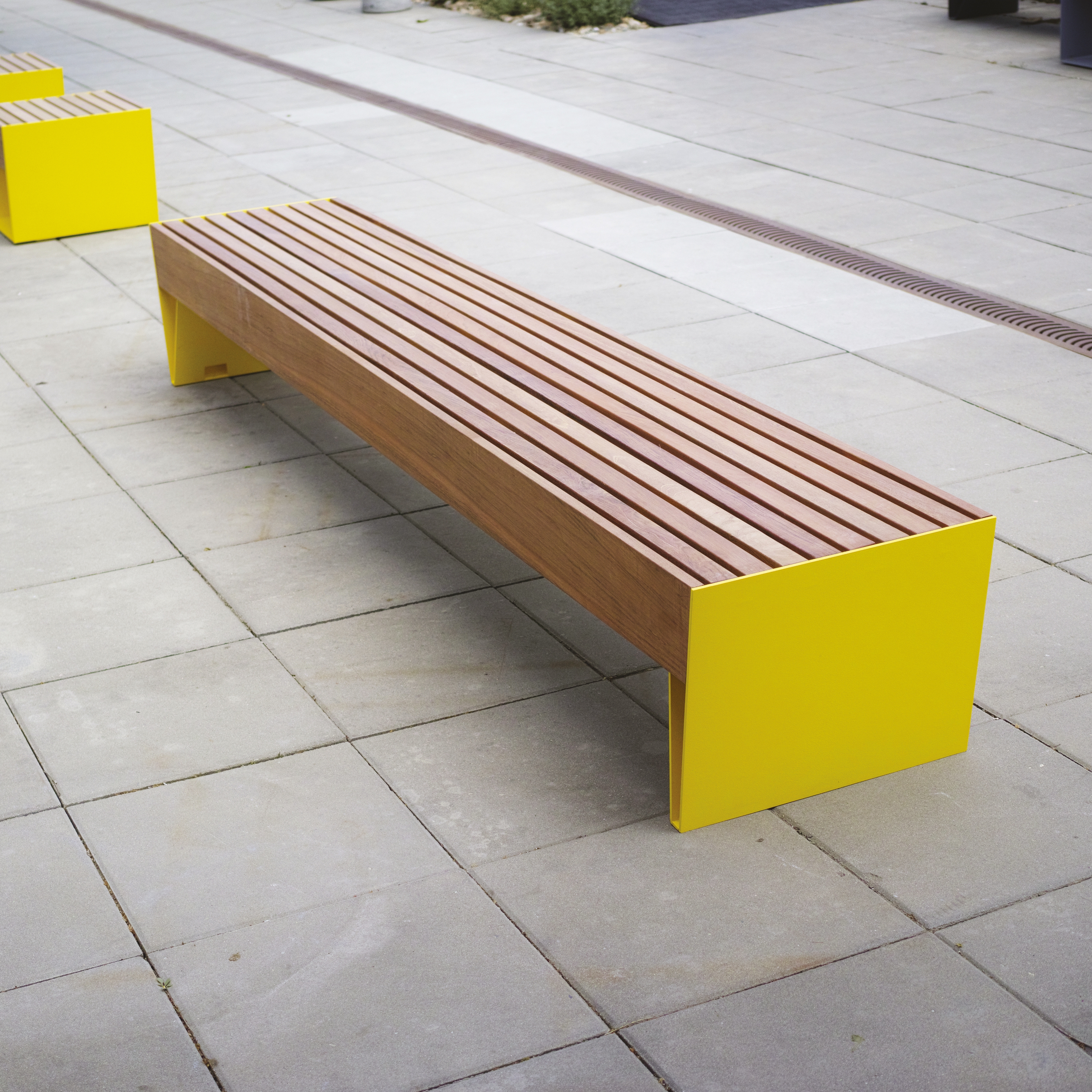 Display product blocq | Park bench from manufacturer mmcité