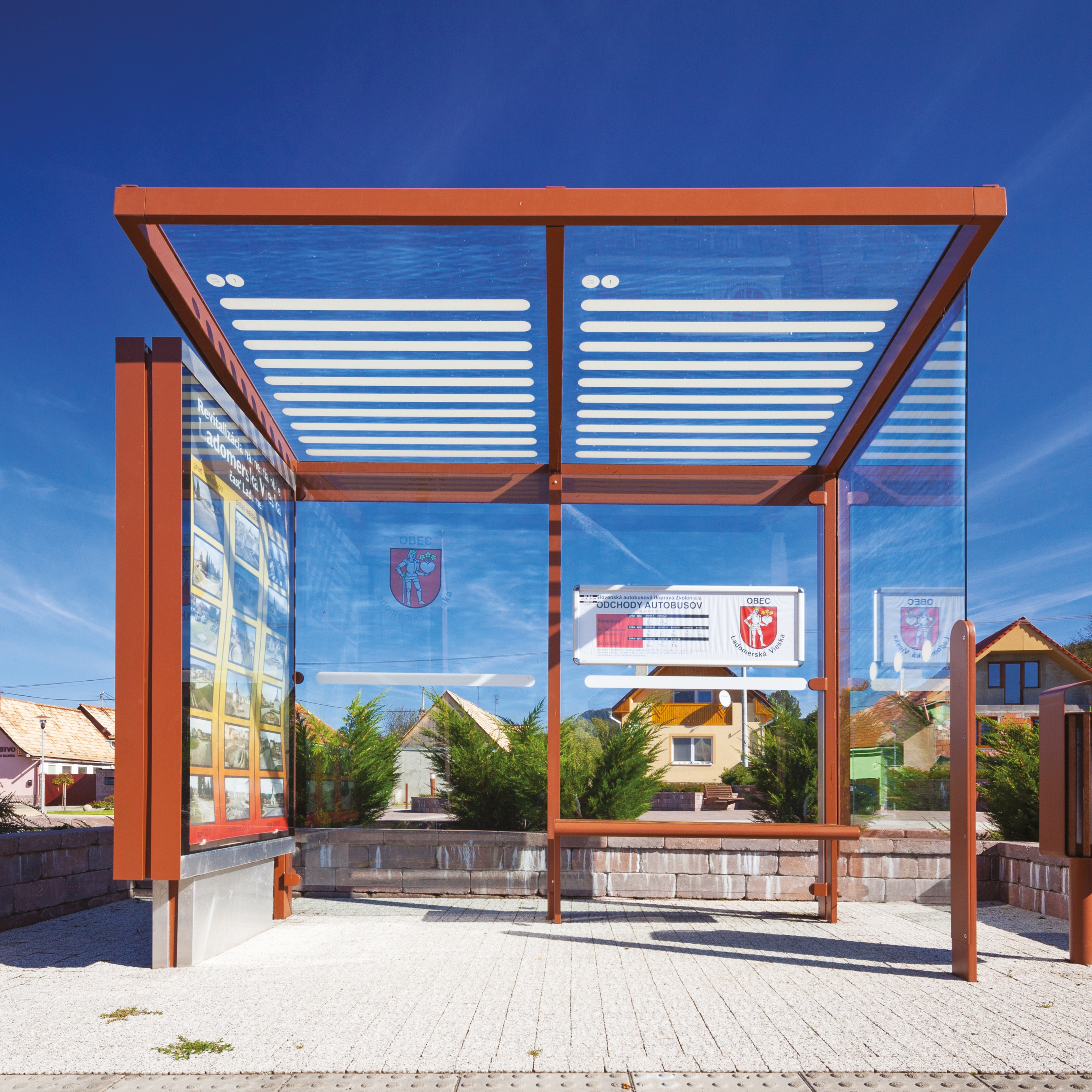 Display product aureo | Bus stop shelter from manufacturer mmcité