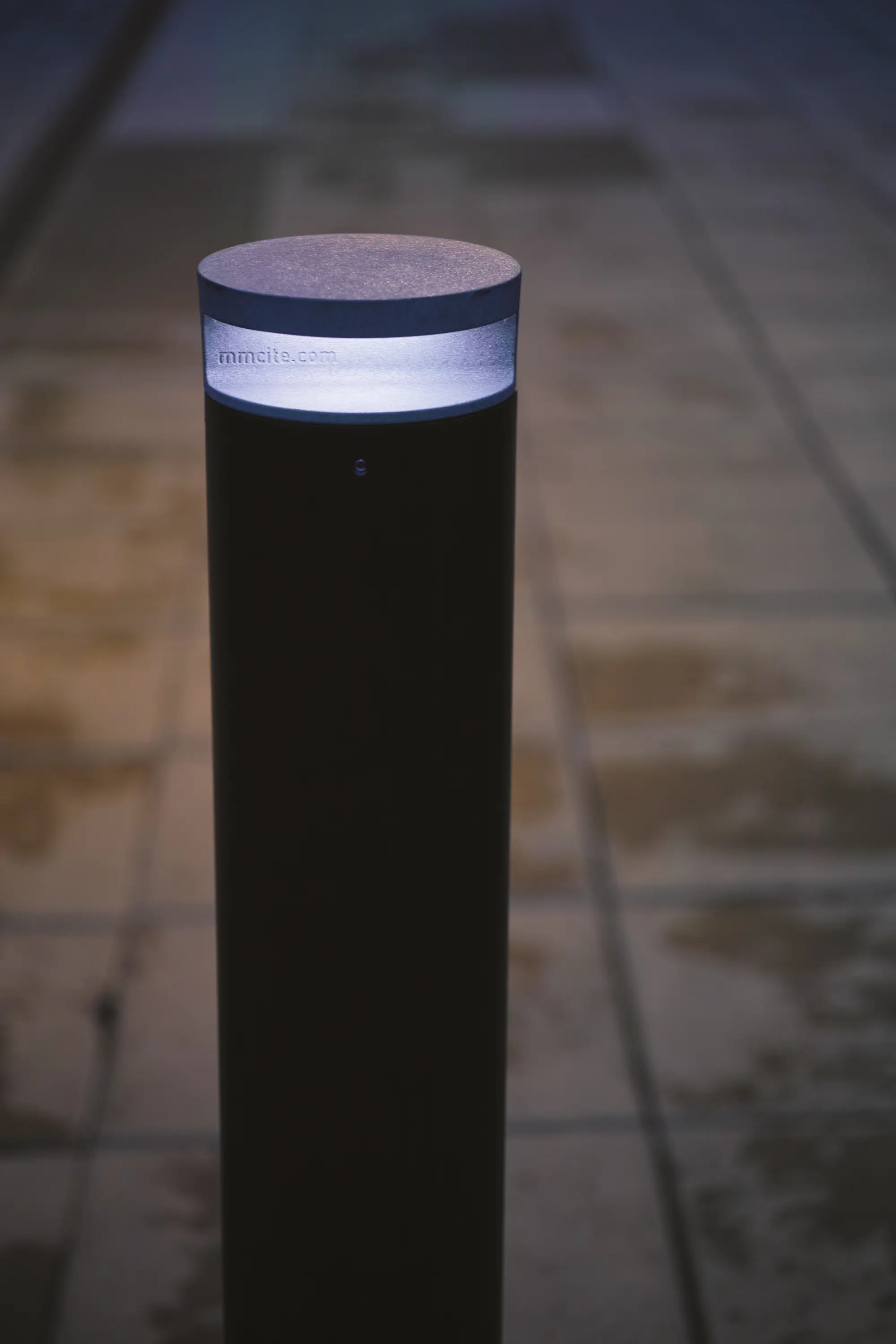 mmcité - donat | Pilona iluminada