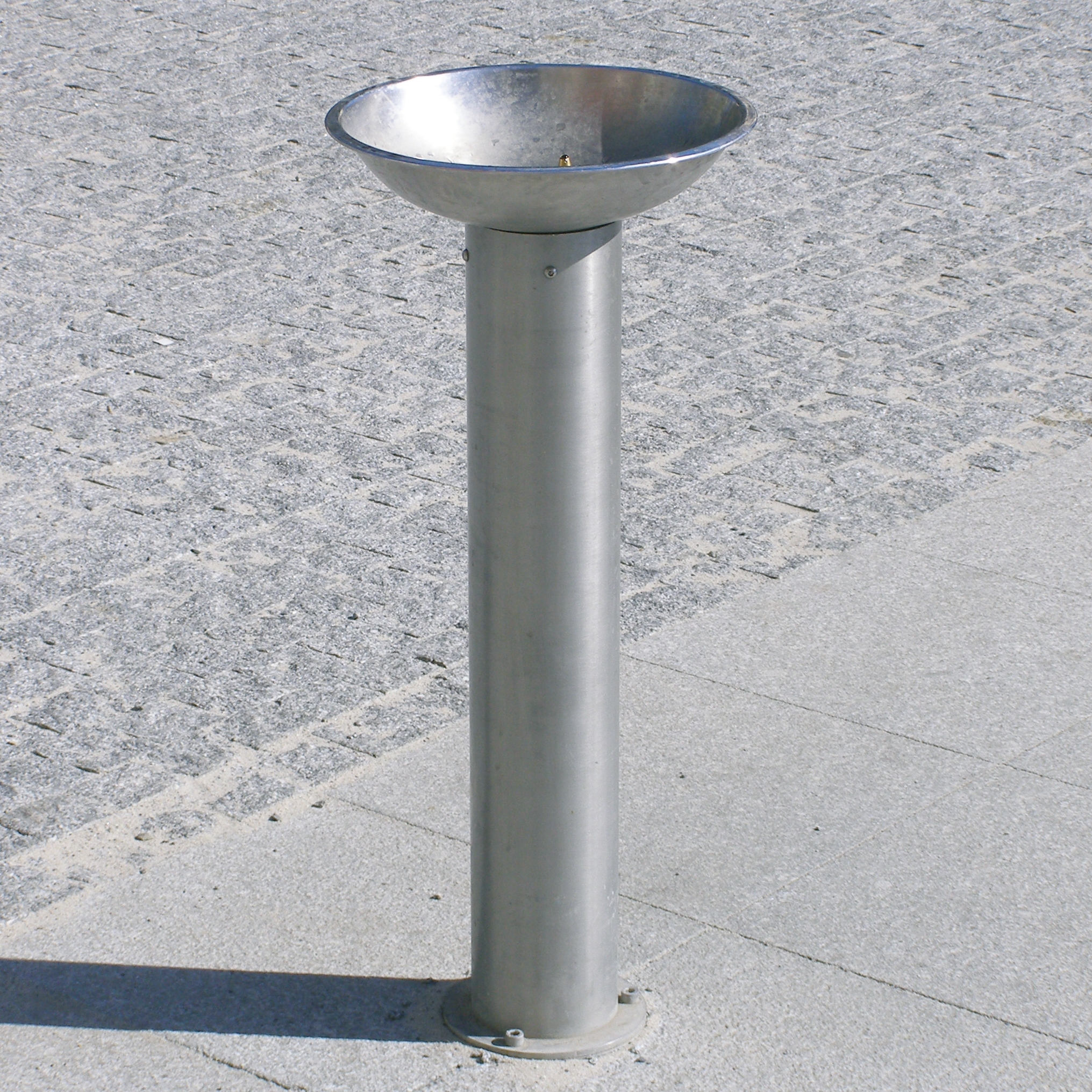 Display product hydro | HD410 Drinking fountain from manufacturer mmcité