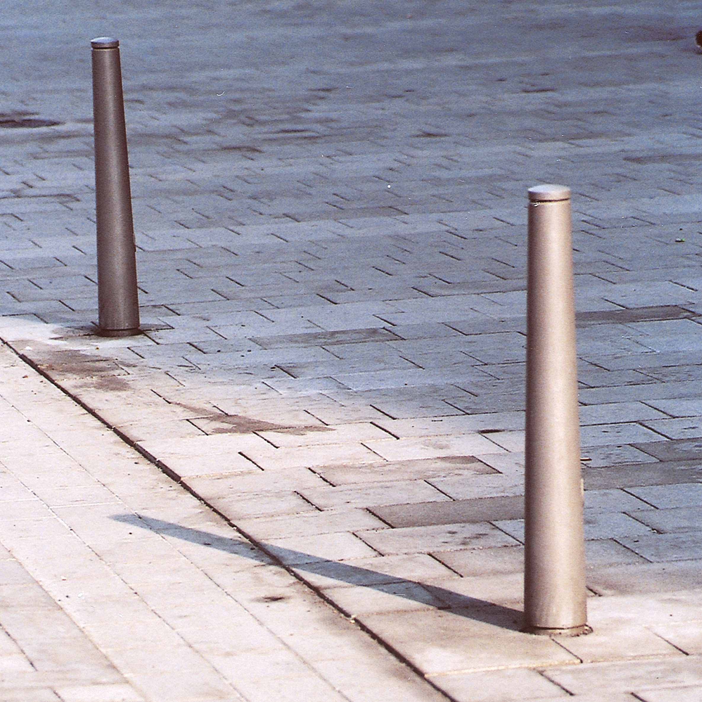 Display product isac | Bollard from manufacturer mmcité