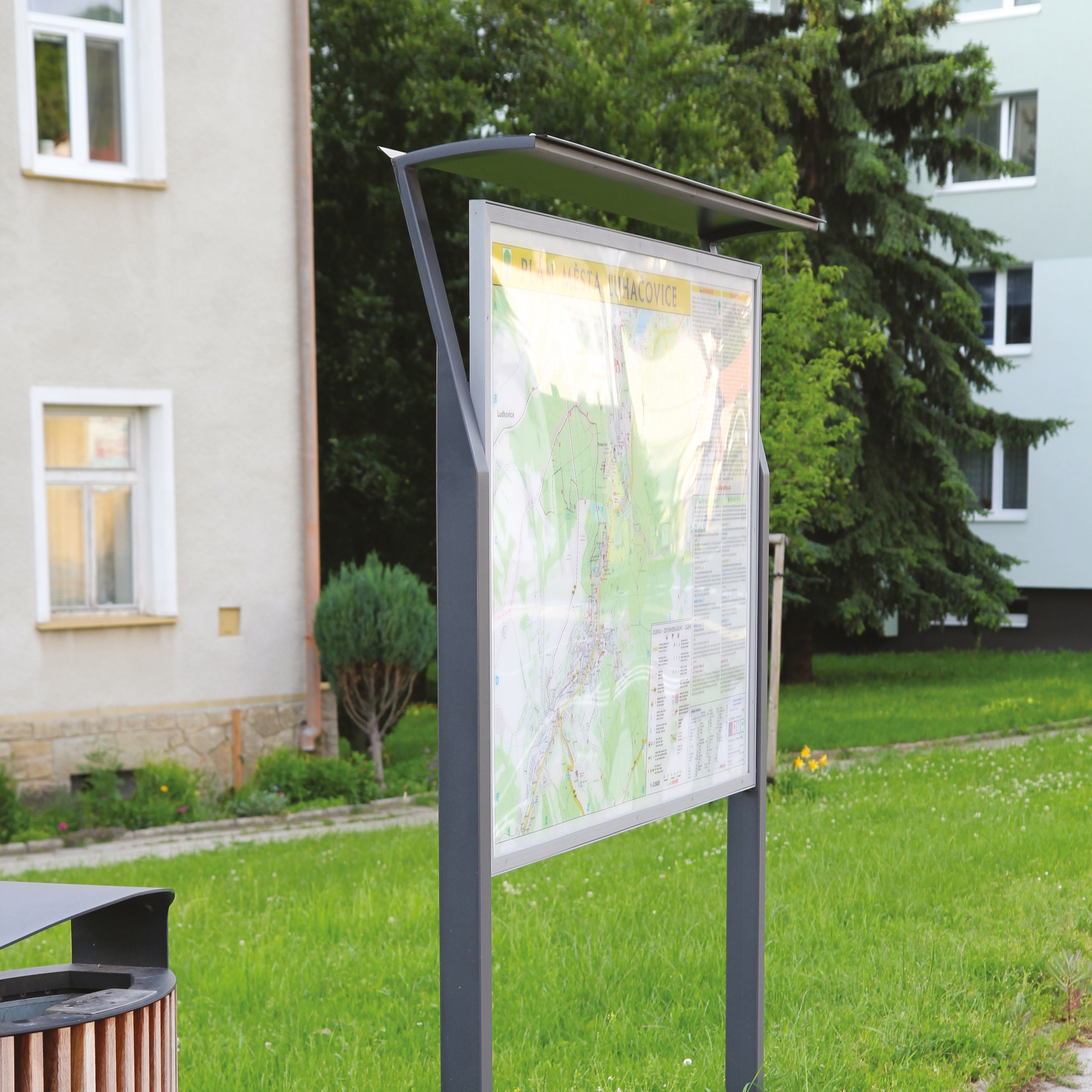 Produkt pp | Einseitige Postertafel des Herstellers mmcité anzeigen
