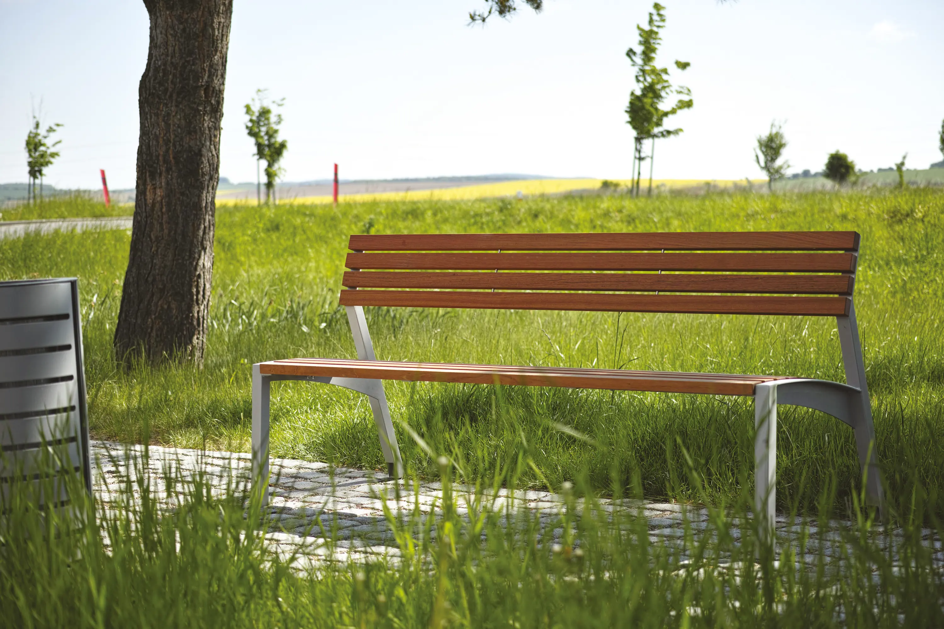 mmcité - vera | Bench with backrest