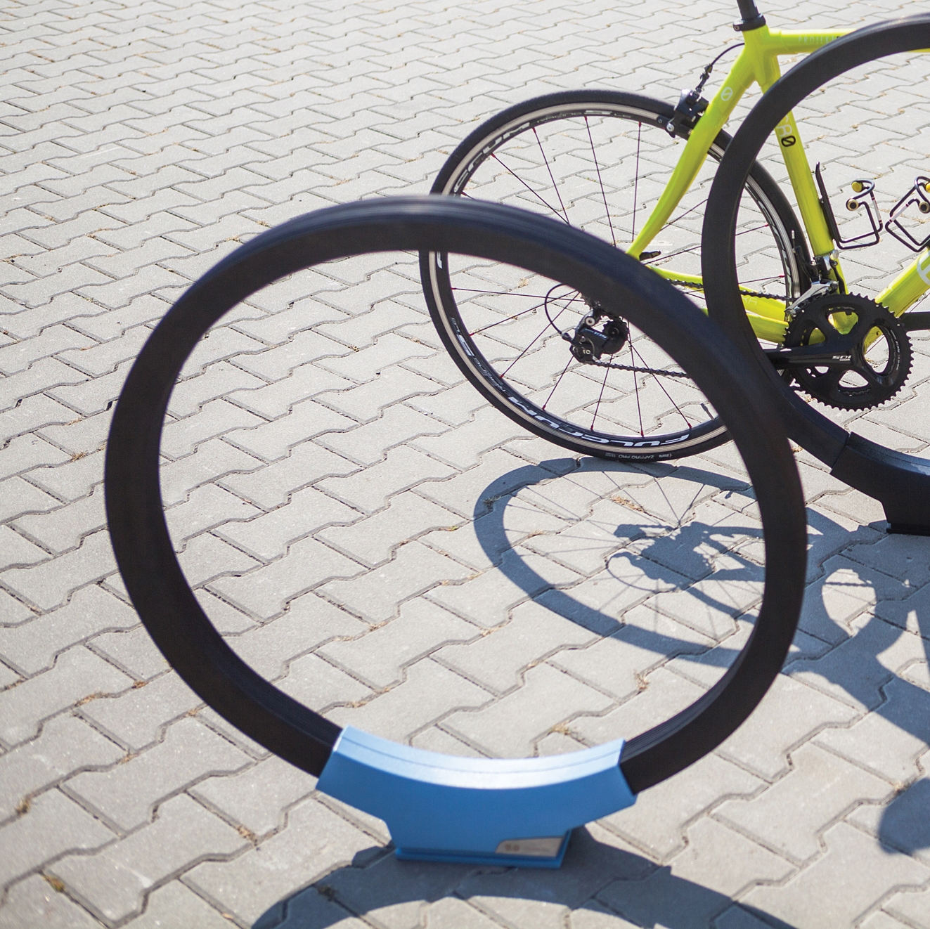 Mostra il prodotto gomez | Bicycle stand del produttore mmcité
