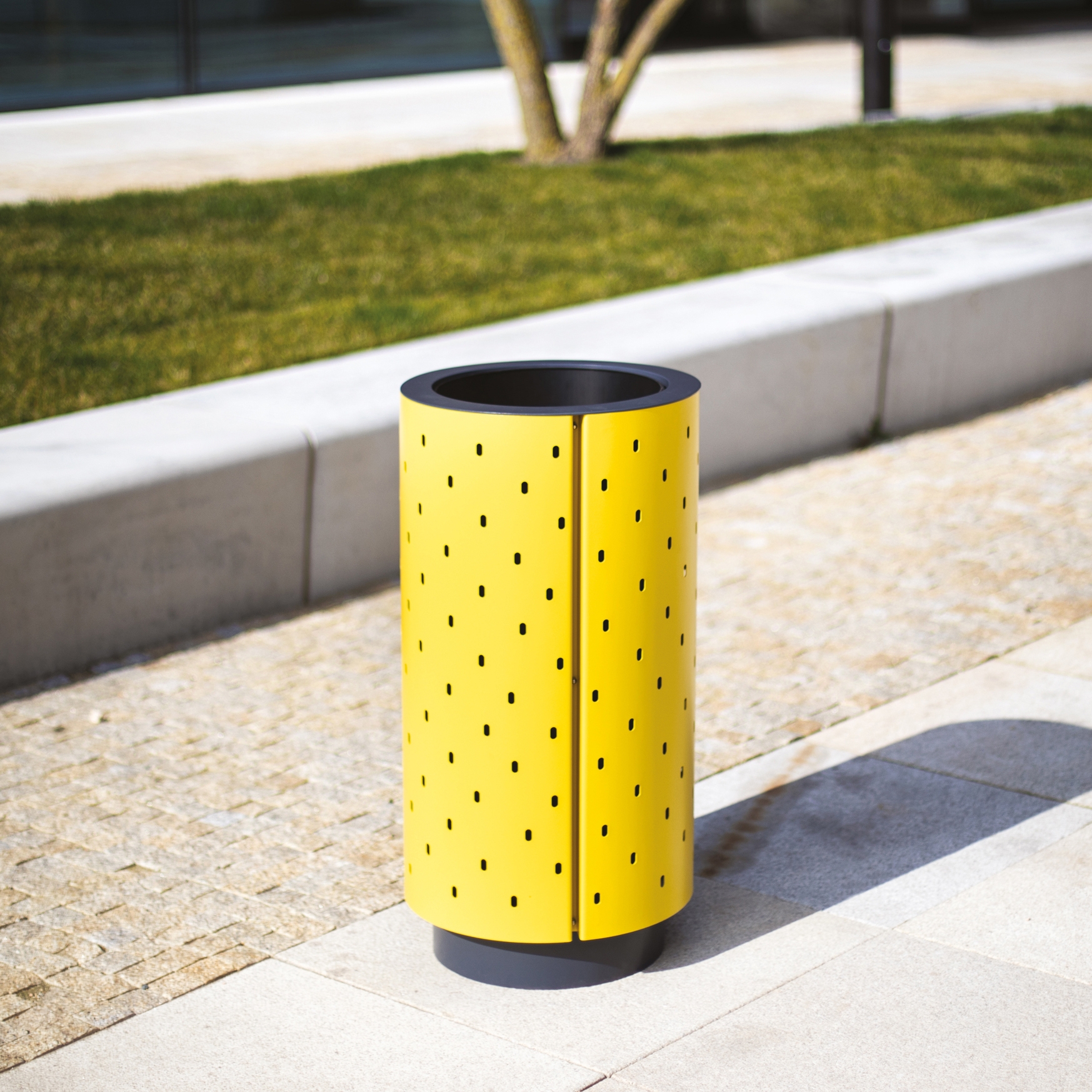 Display product quinbin | litter bin from manufacturer mmcité