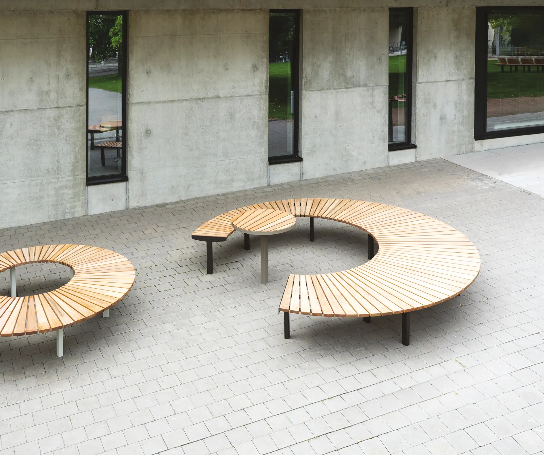 mmcité - lago | Park bench