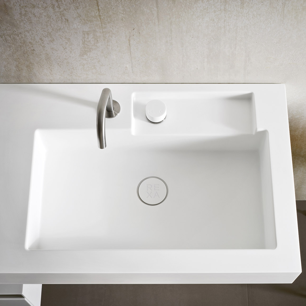 Integrated washbasin top