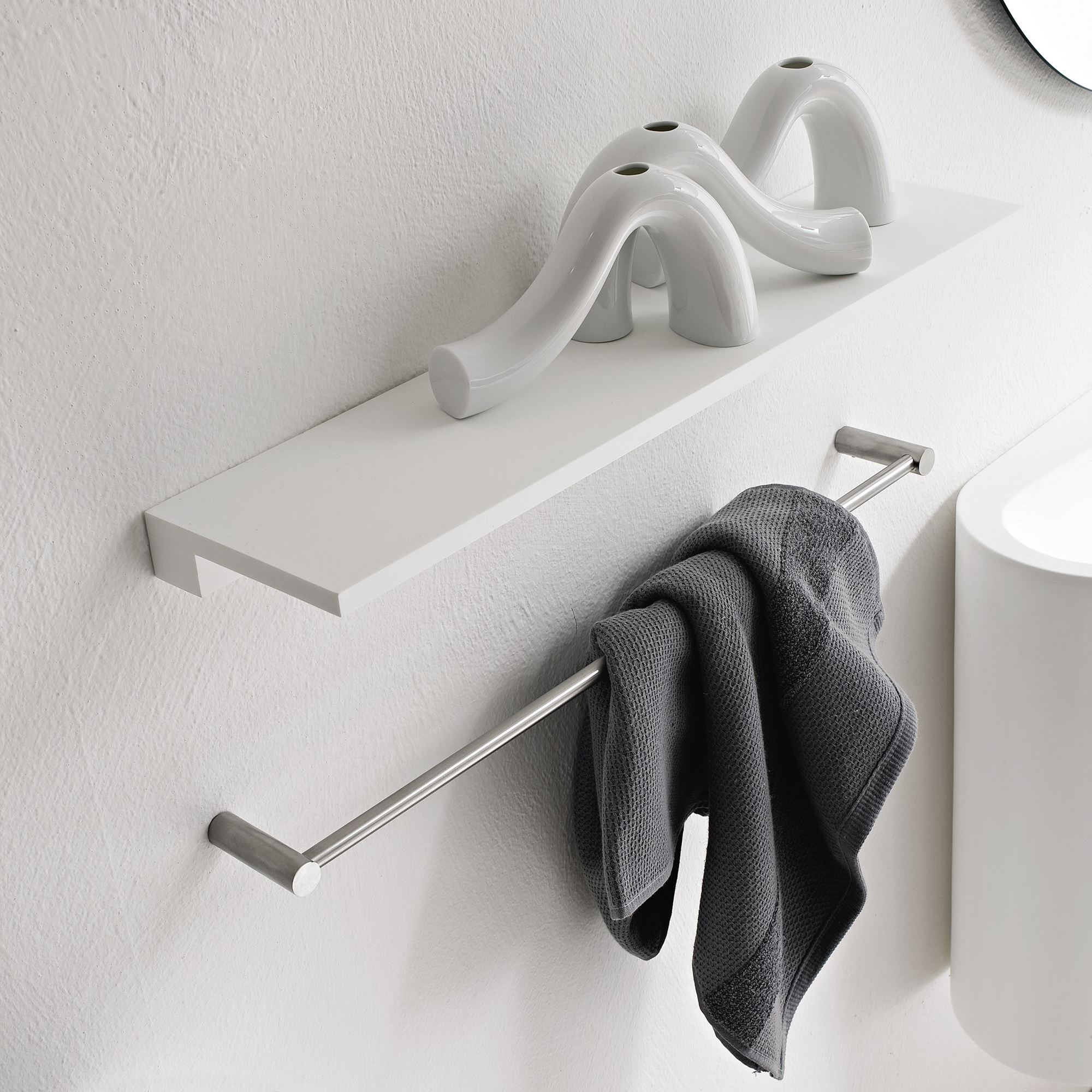 Display product Towel rail from manufacturer Rexa Design