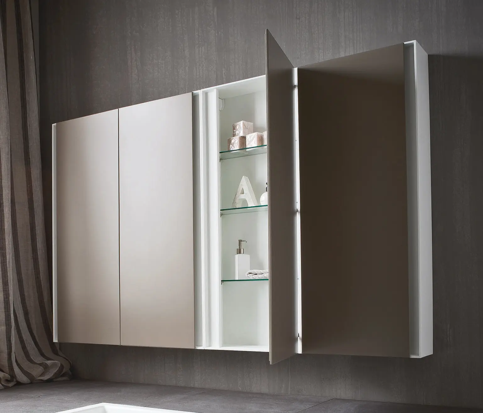 Rexa Design - Ergo_nomic Mueble suspendido