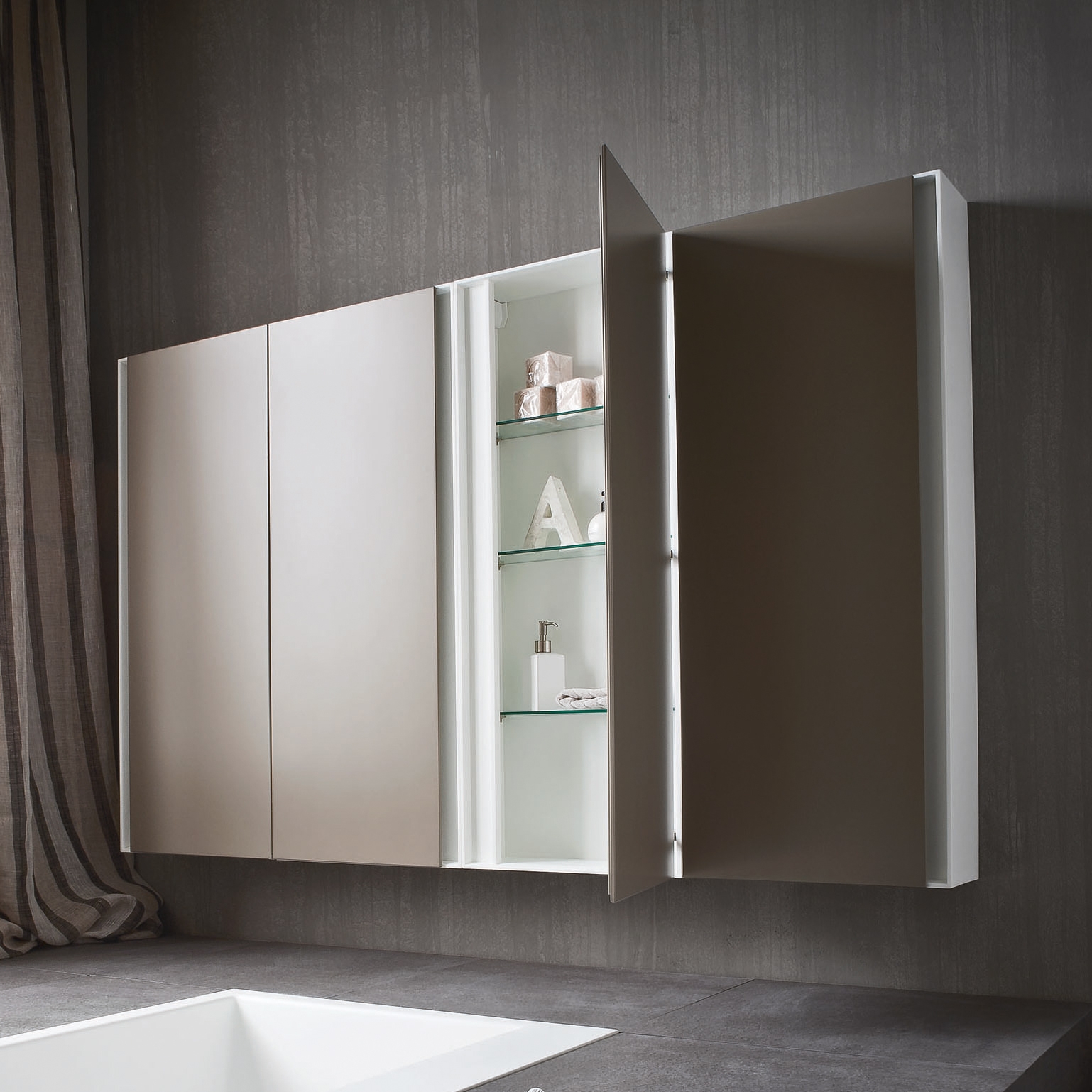 Display product Ergo_nomic Wall units from manufacturer Rexa Design