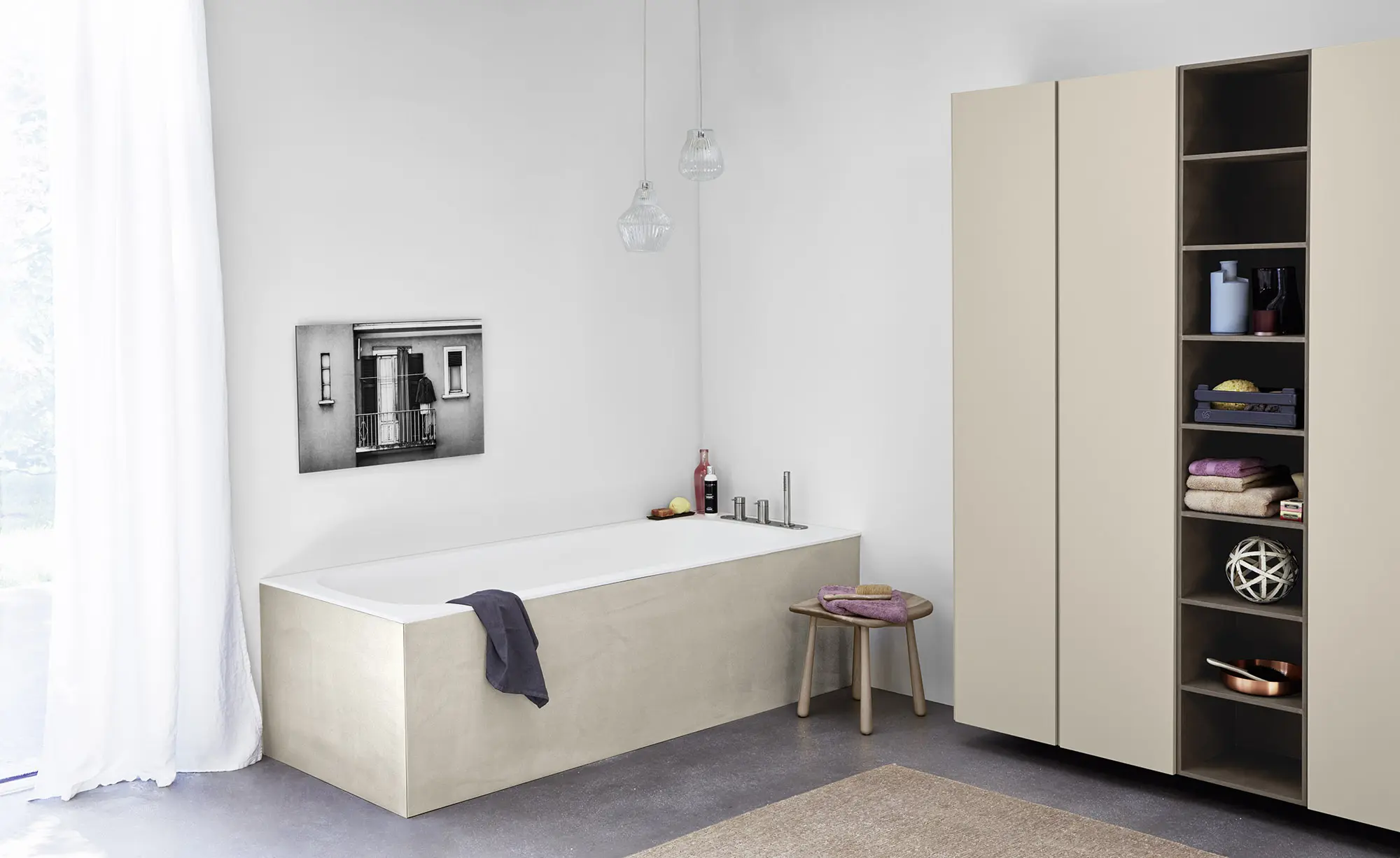 Rexa Design - R1 con paneles de revestimiento