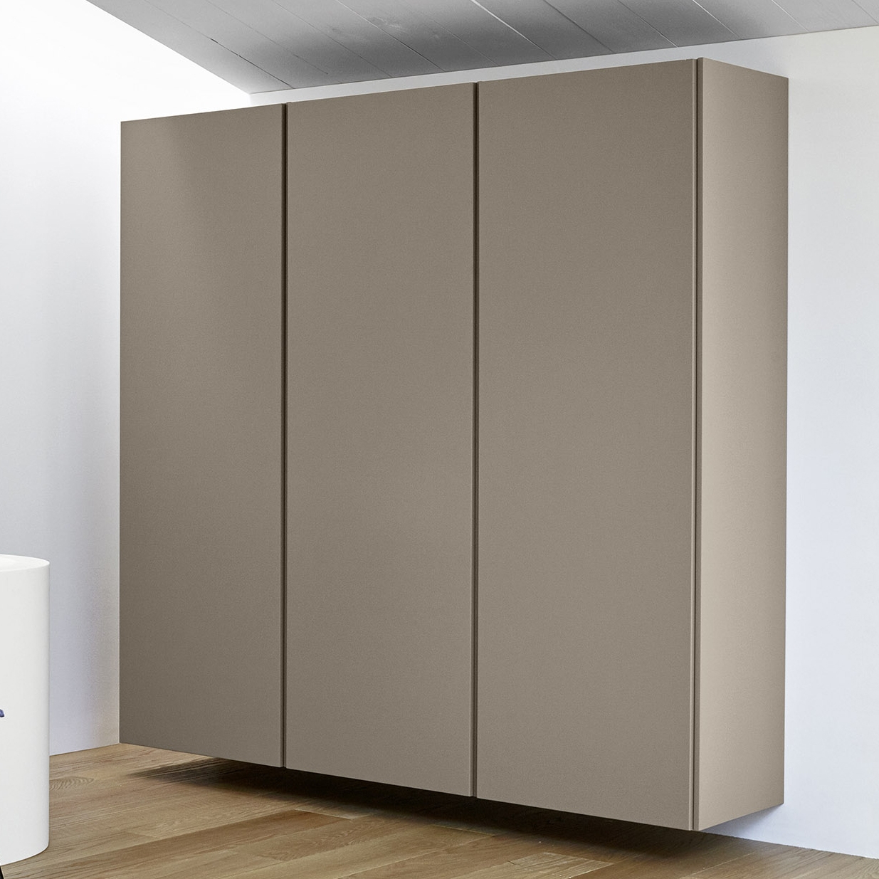 Display product R1 from manufacturer Rexa Design