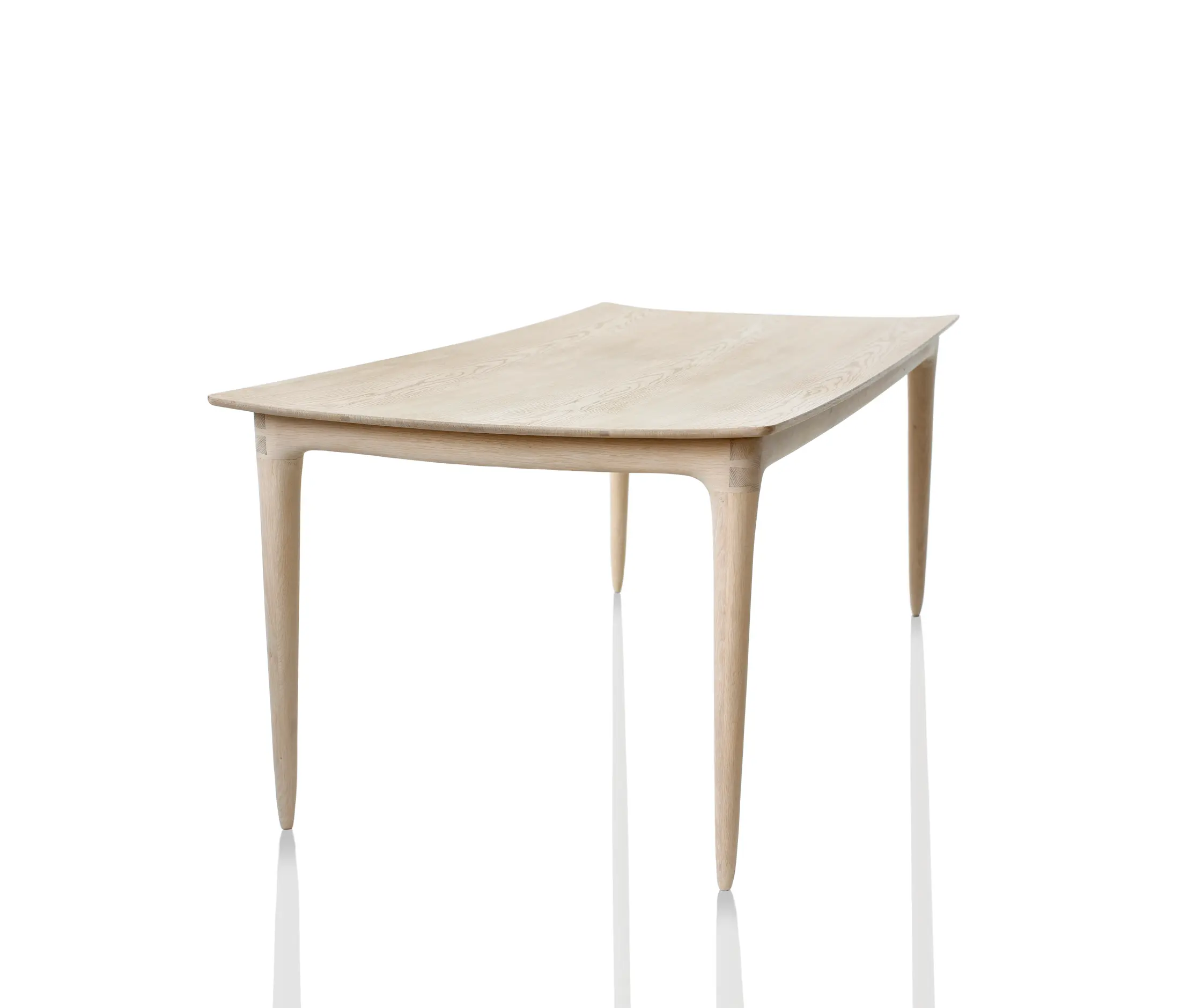 Ask Emil Skovgaard - Curved Table