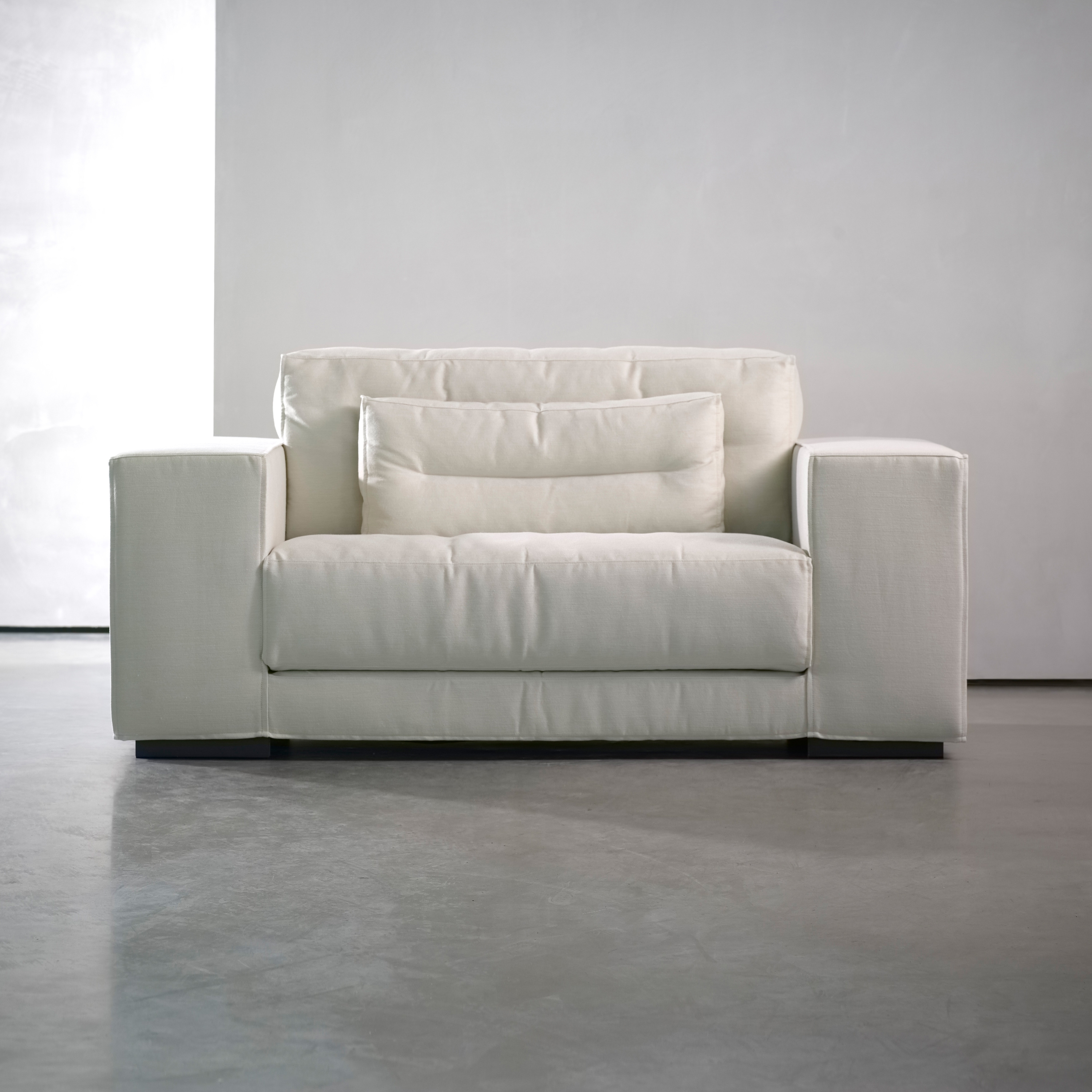 Display product DIEKE Armchair from manufacturer Piet Boon