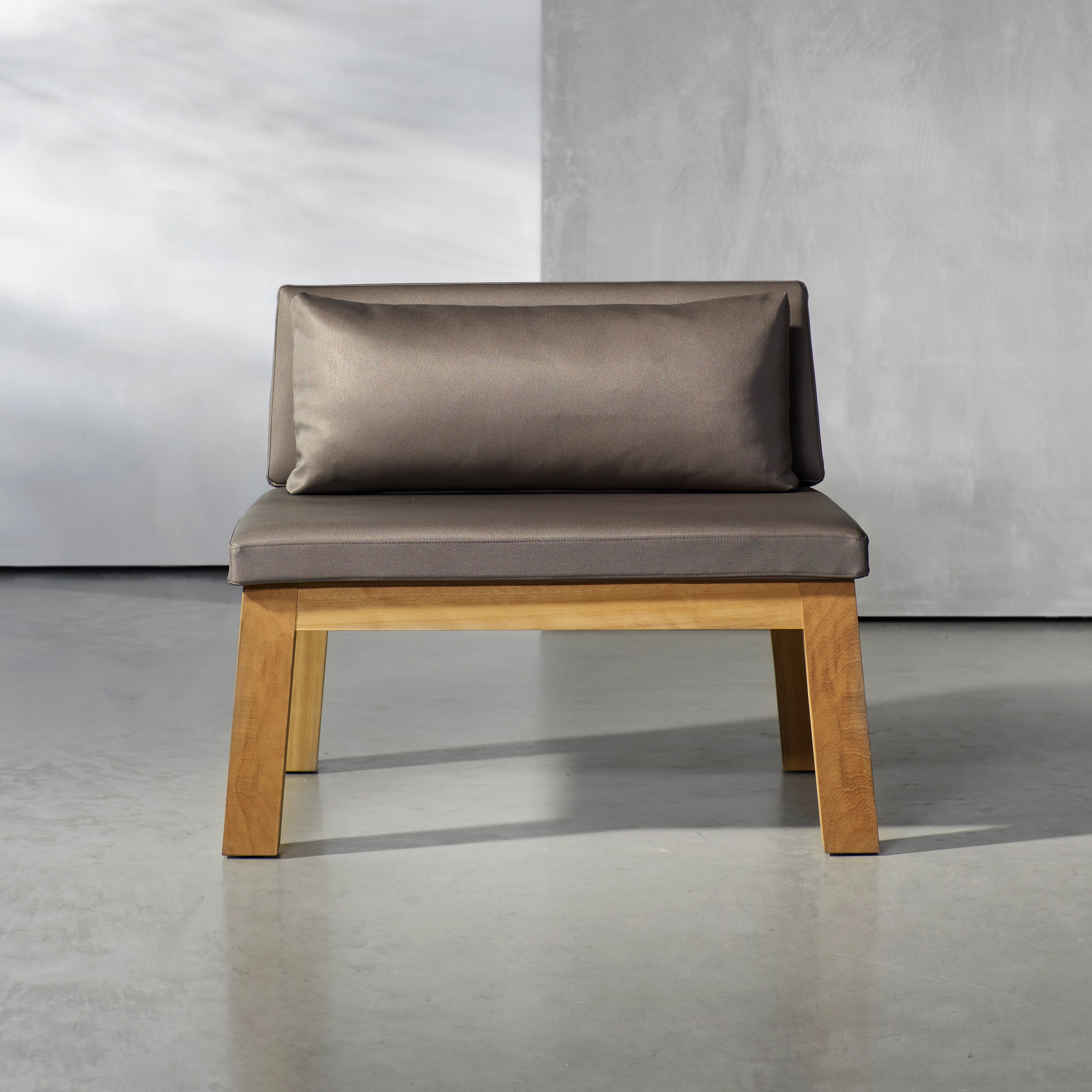 Mostra il prodotto NIEK Loveseat del produttore Piet Boon