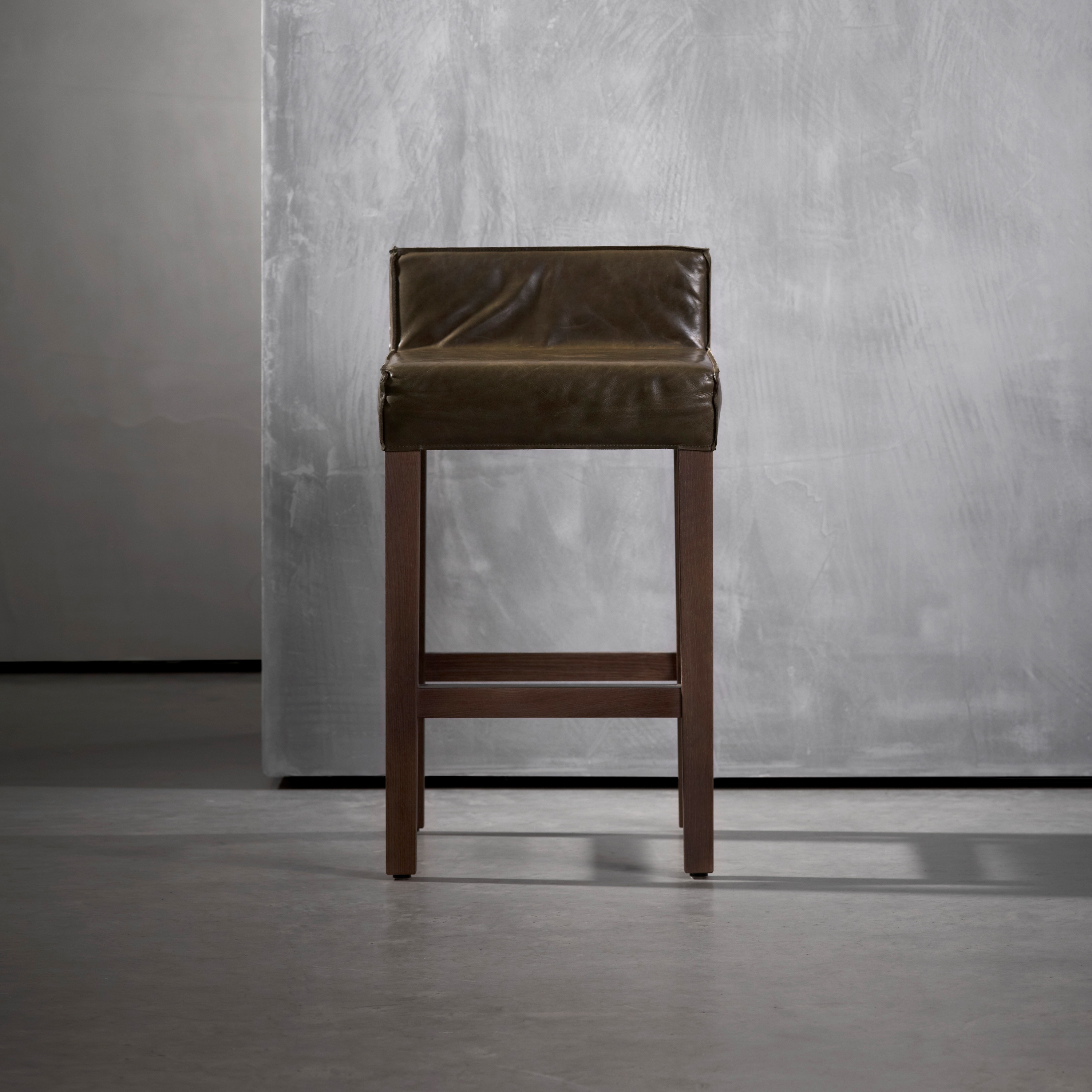 Display product SAAR Stool from manufacturer Piet Boon