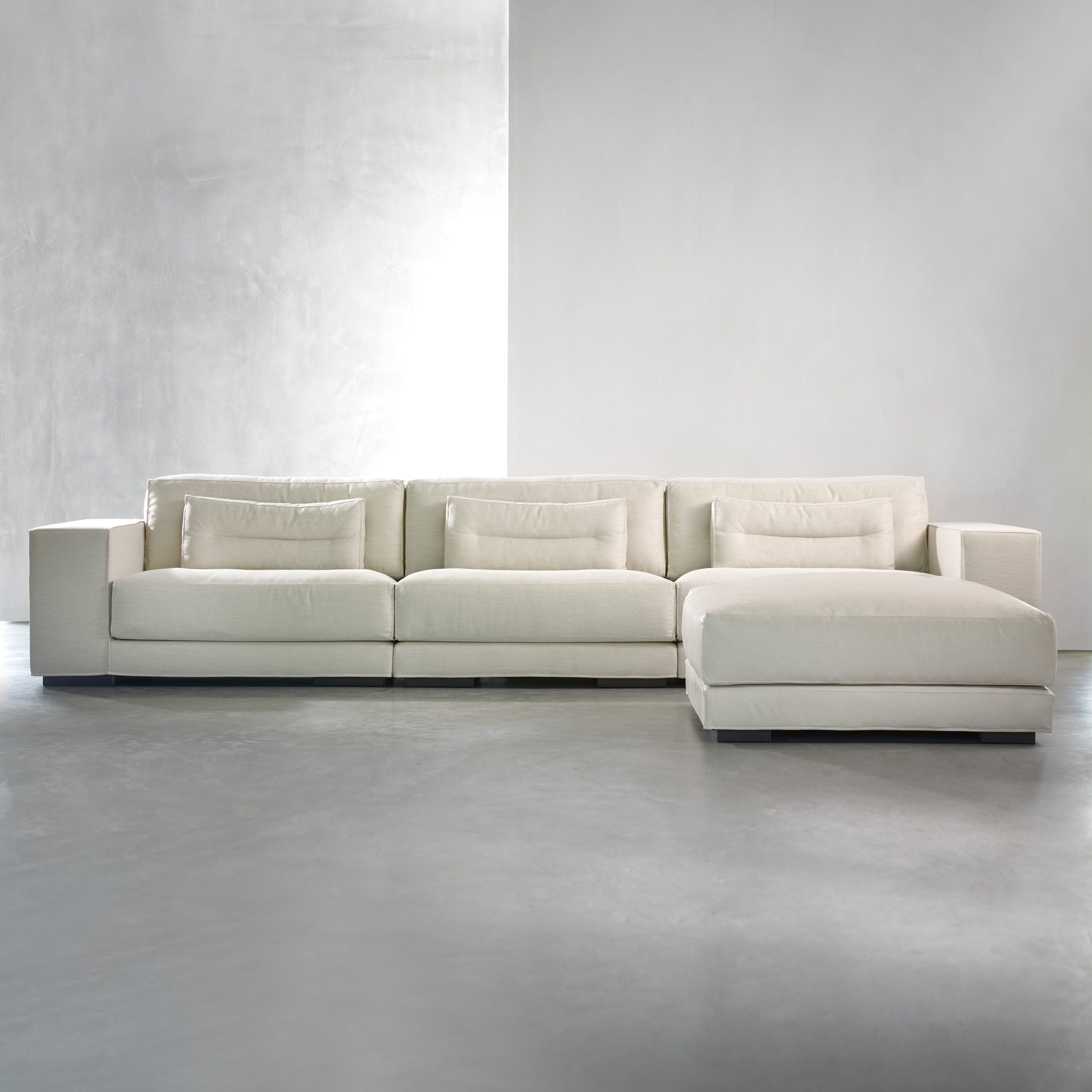 Display product DIEKE Sofa from manufacturer Piet Boon