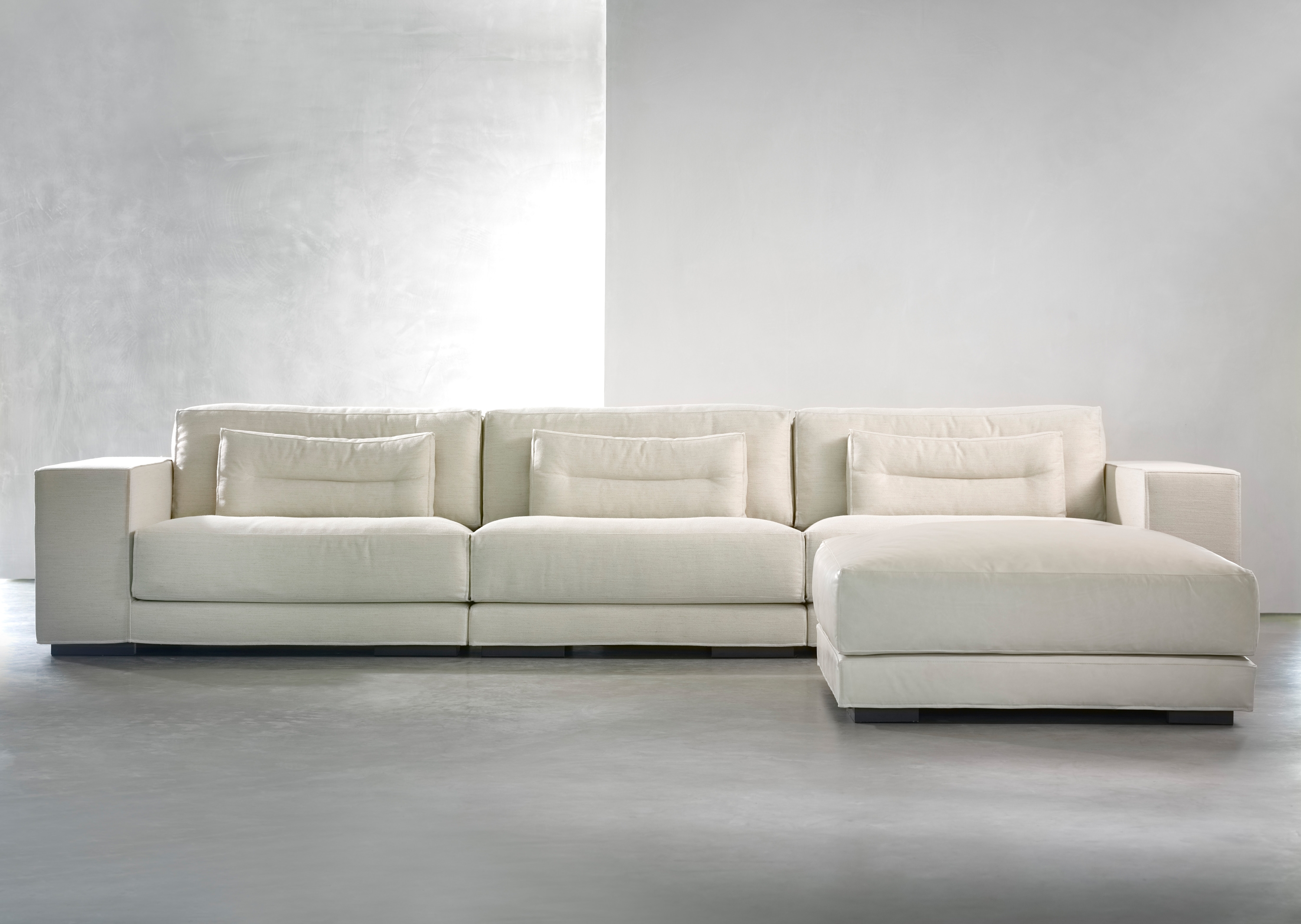 Display product DIEKE Sofa from manufacturer Piet Boon