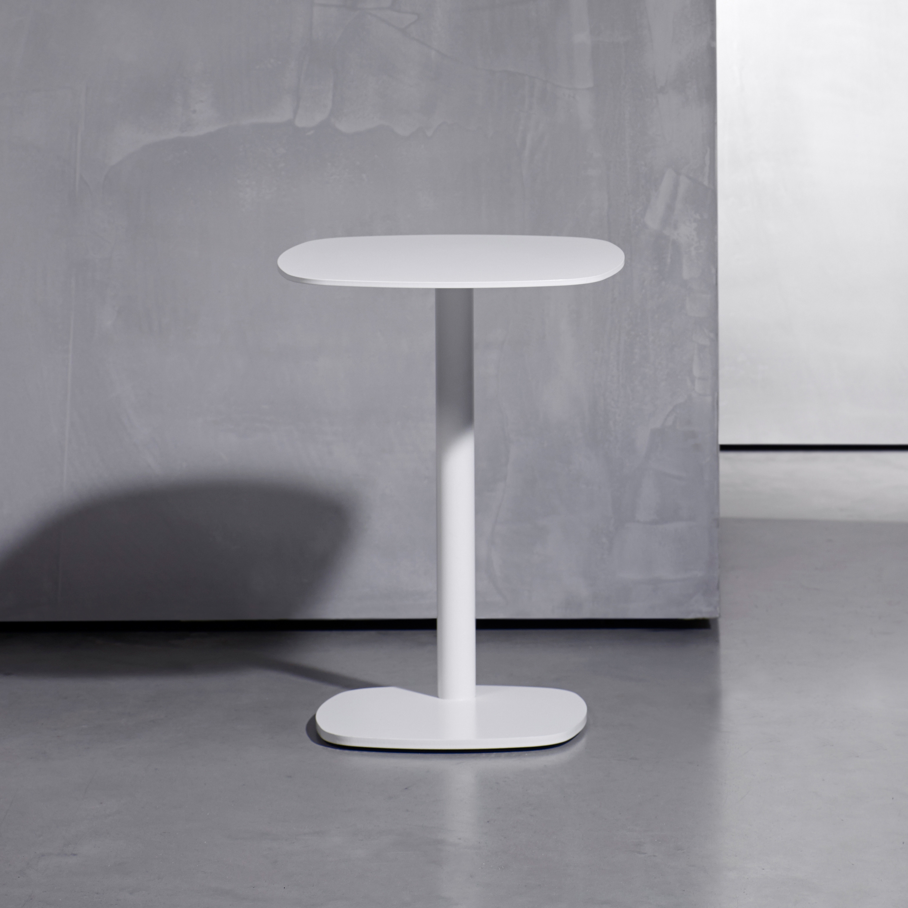 Mostra il prodotto KEK Side Table del produttore Piet Boon