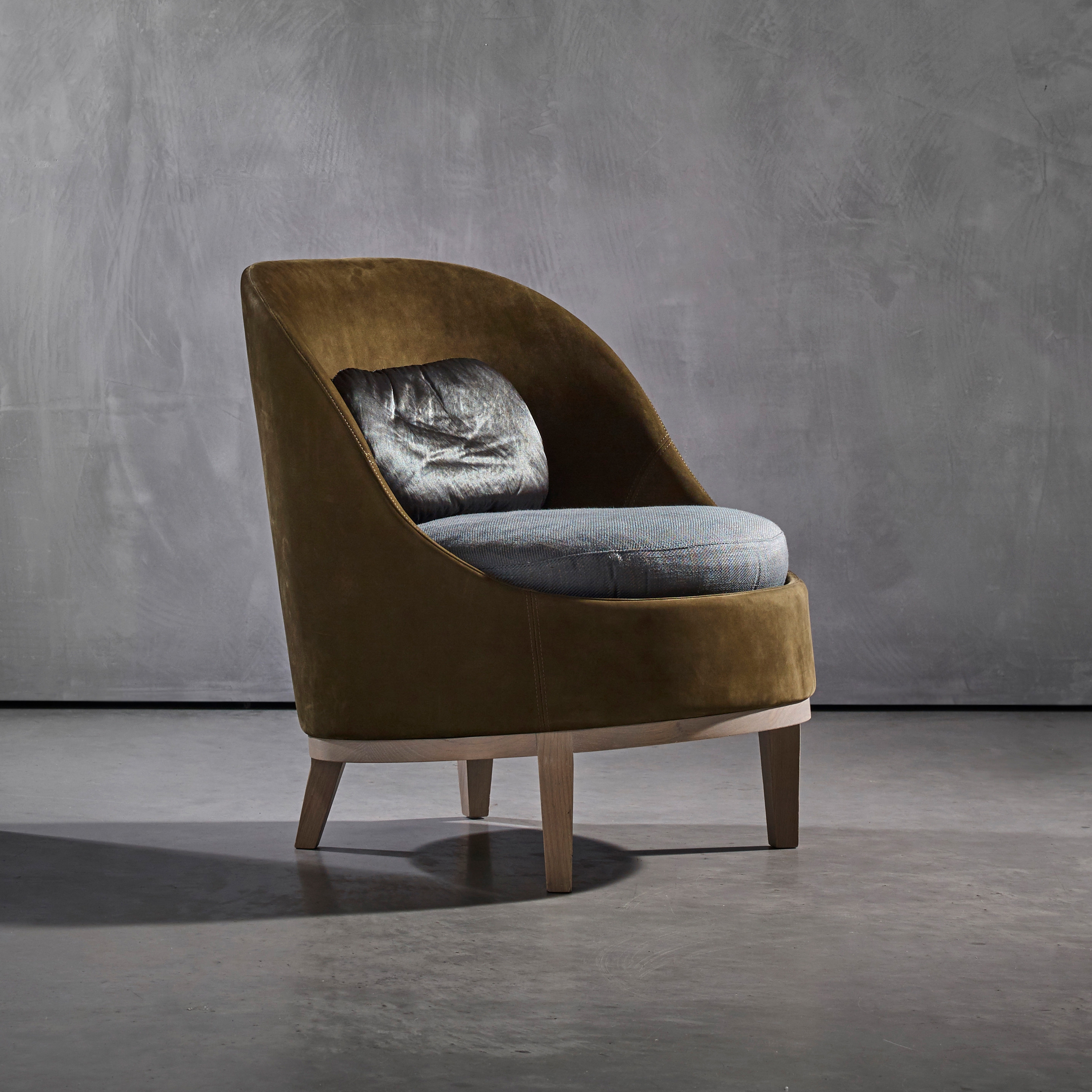 BELLE Armchair