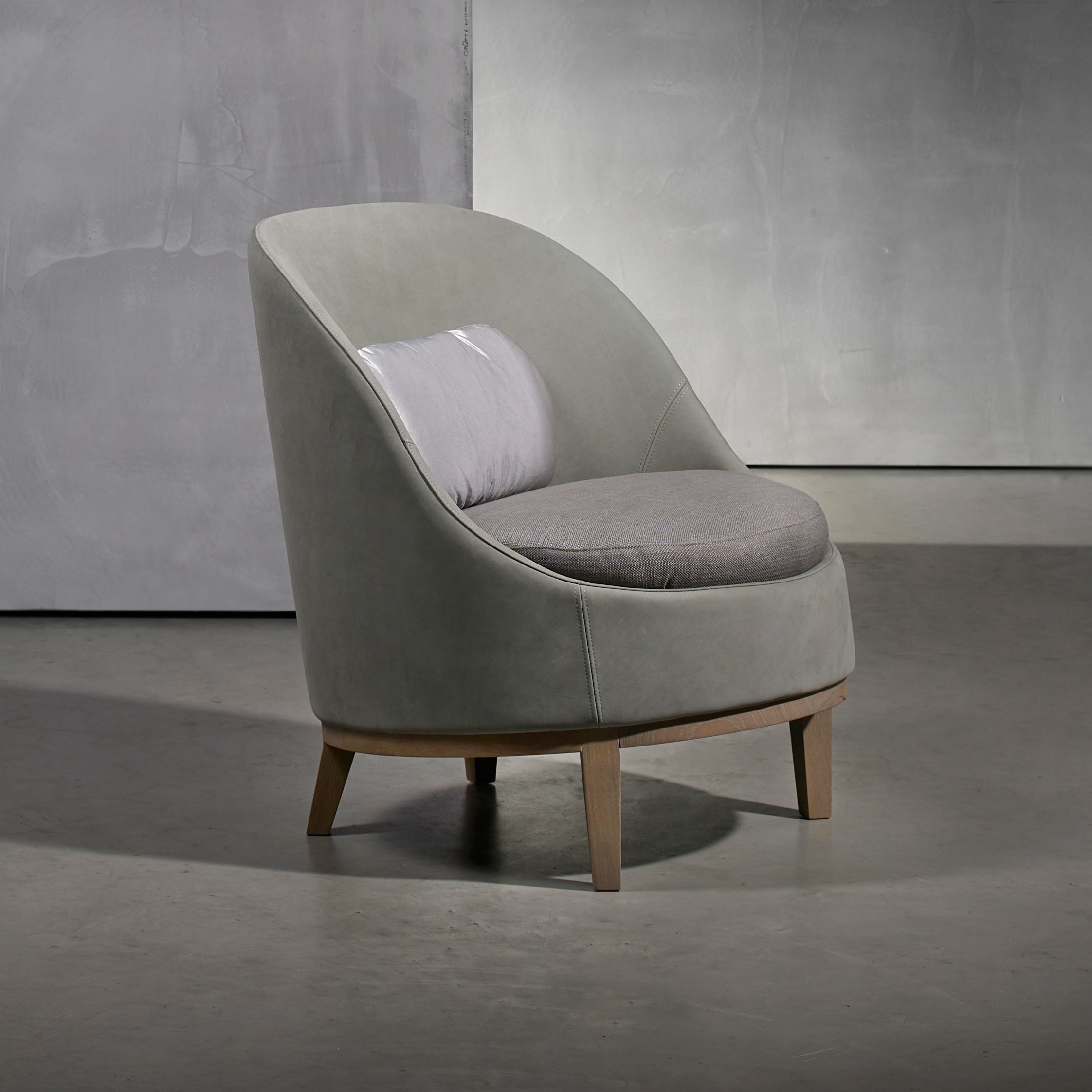 Mostra il prodotto BELLE Armchair del produttore Piet Boon