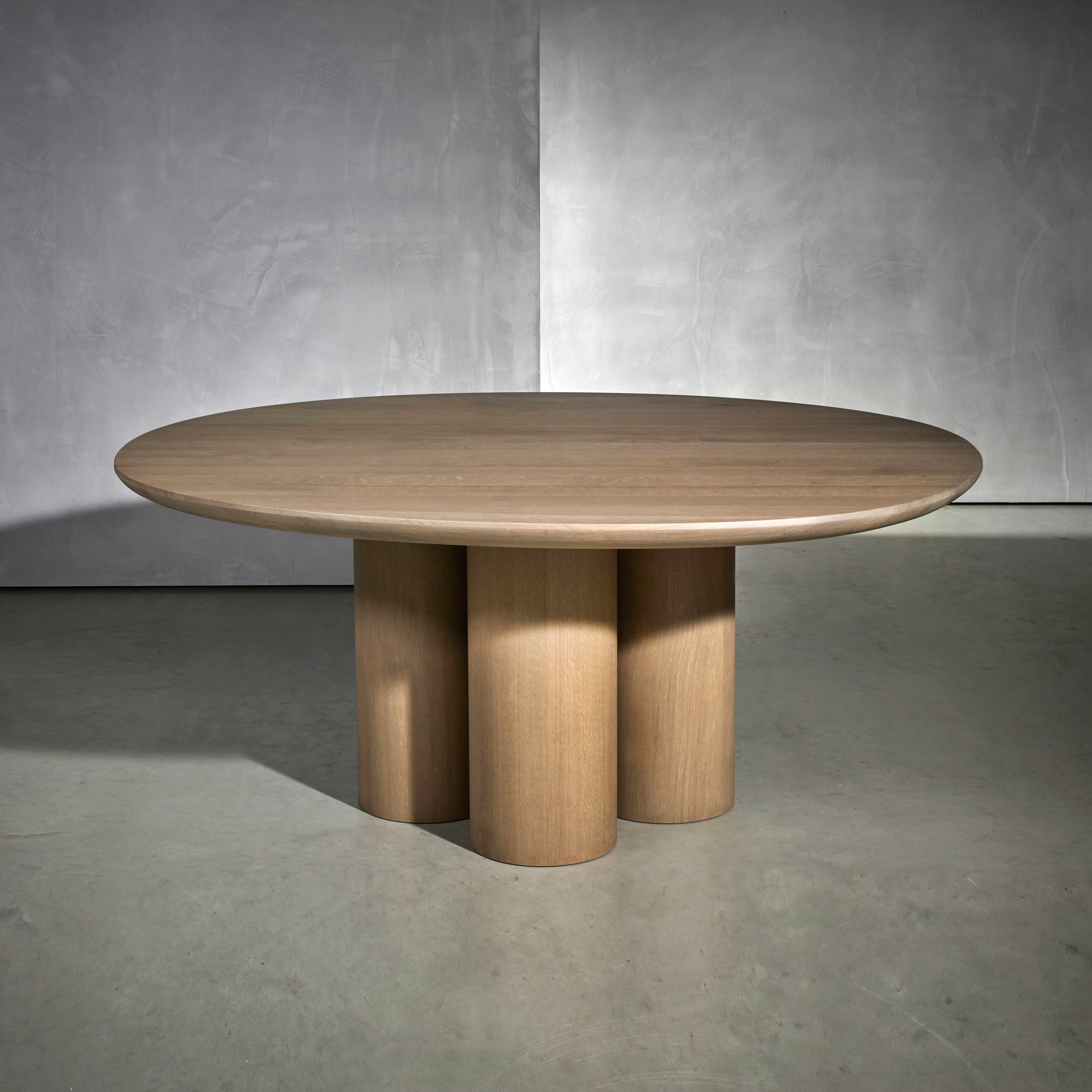 Display product OLLE Table from manufacturer Piet Boon