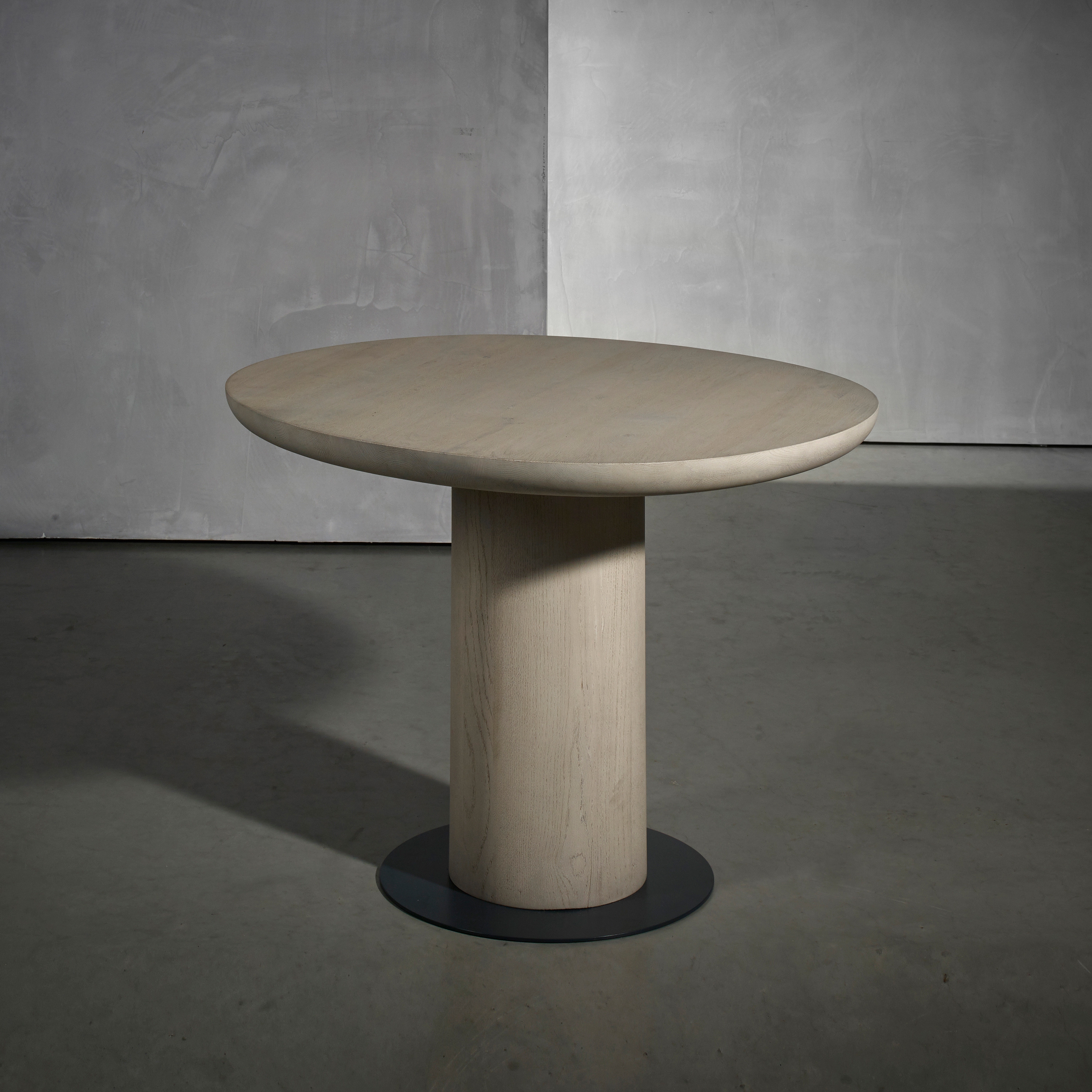 Mostra il prodotto OLLE Table del produttore Piet Boon