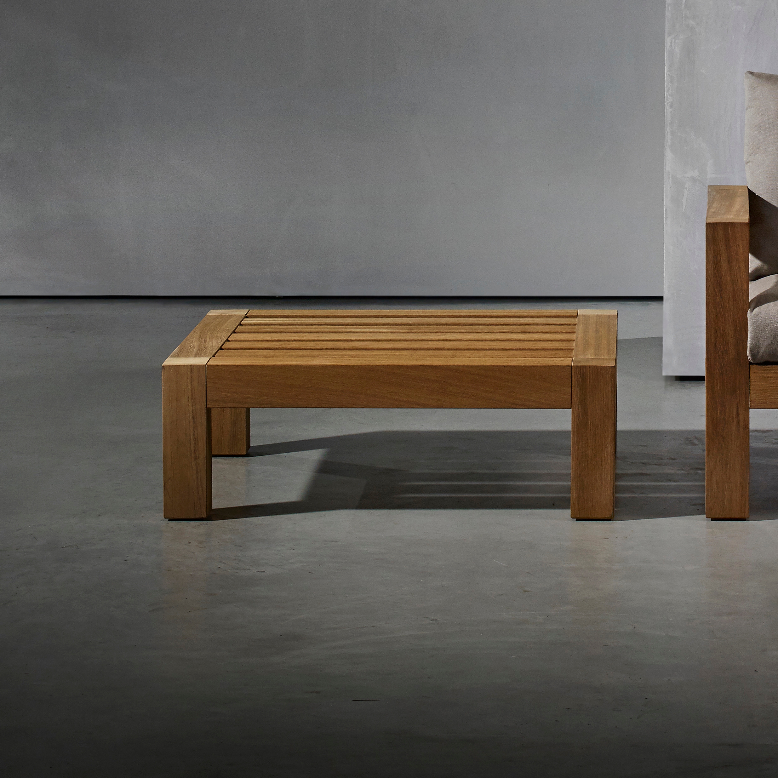 Afficher le produit LARS Coffee Table du fabricant Piet Boon