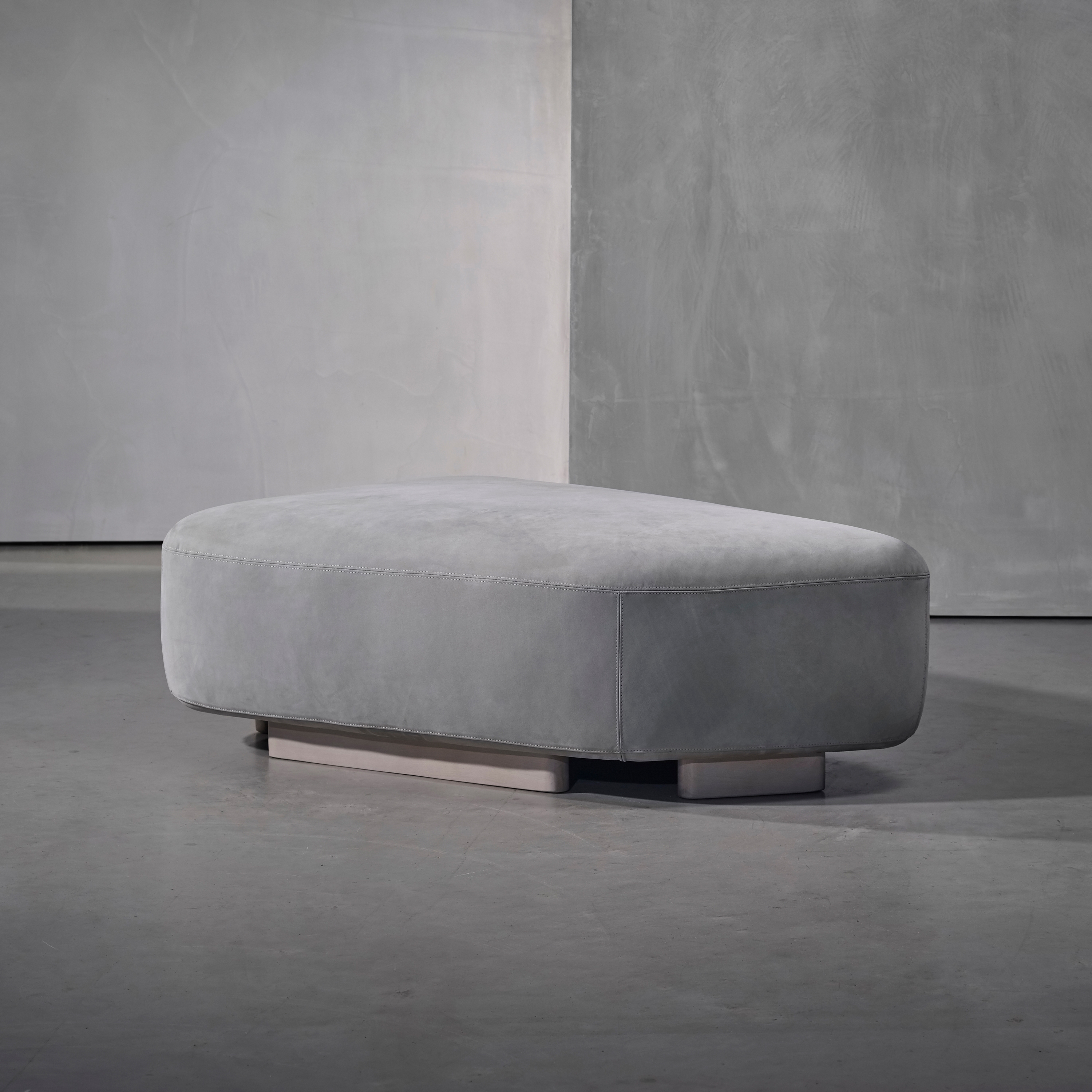 Display product NOOR Pouf from manufacturer Piet Boon
