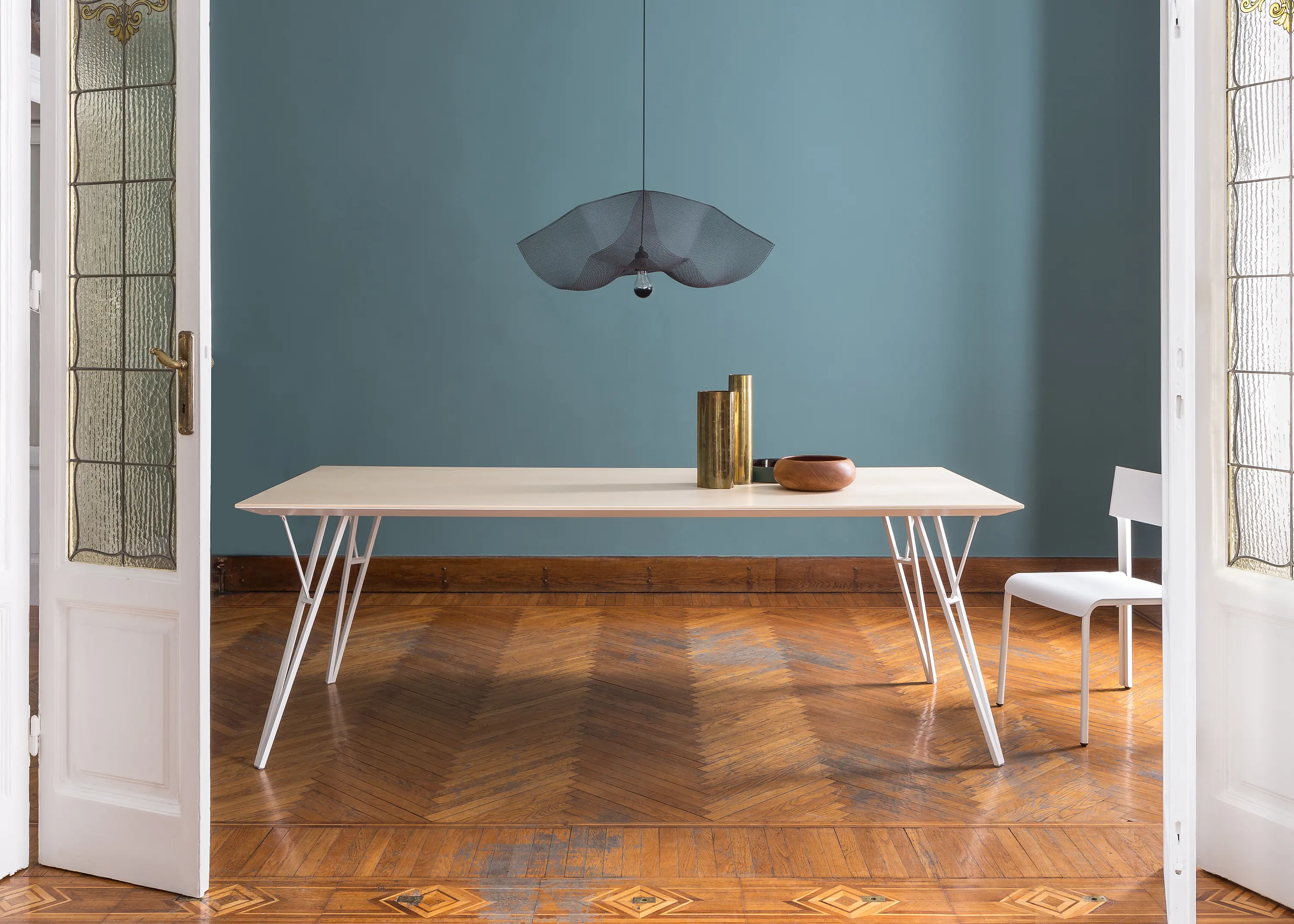 Skitsch by Hub Design - Eiffel-Y | square table