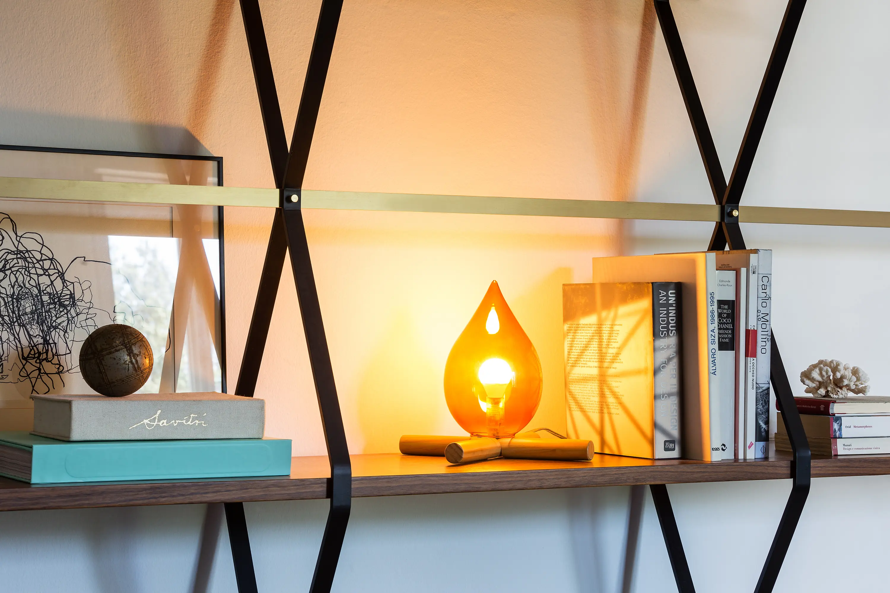 Skitsch by Hub Design - Fire Kit | table lamp
