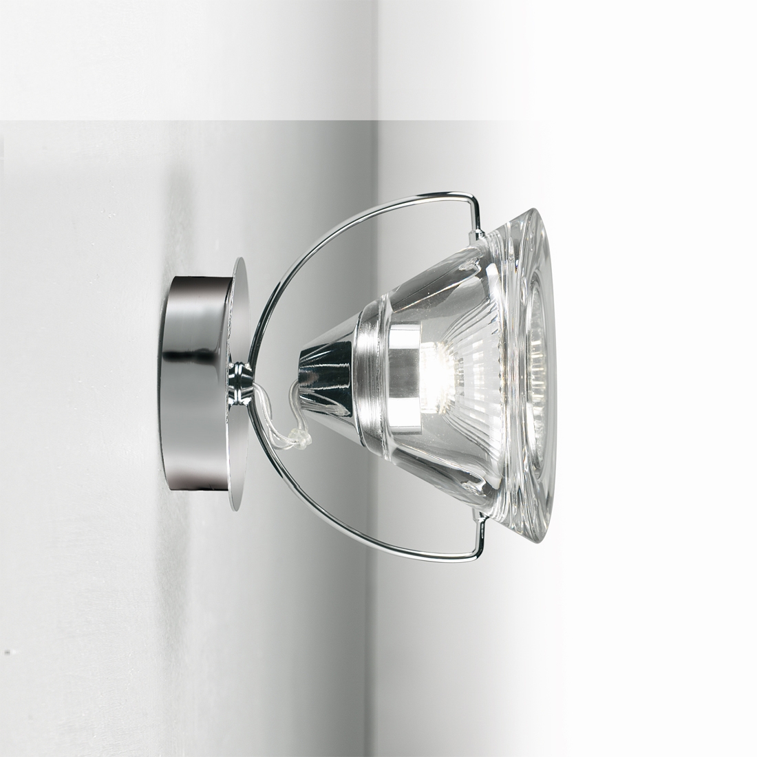 Afficher le produit Wedge Luminaire murau du fabricant LUCENTE