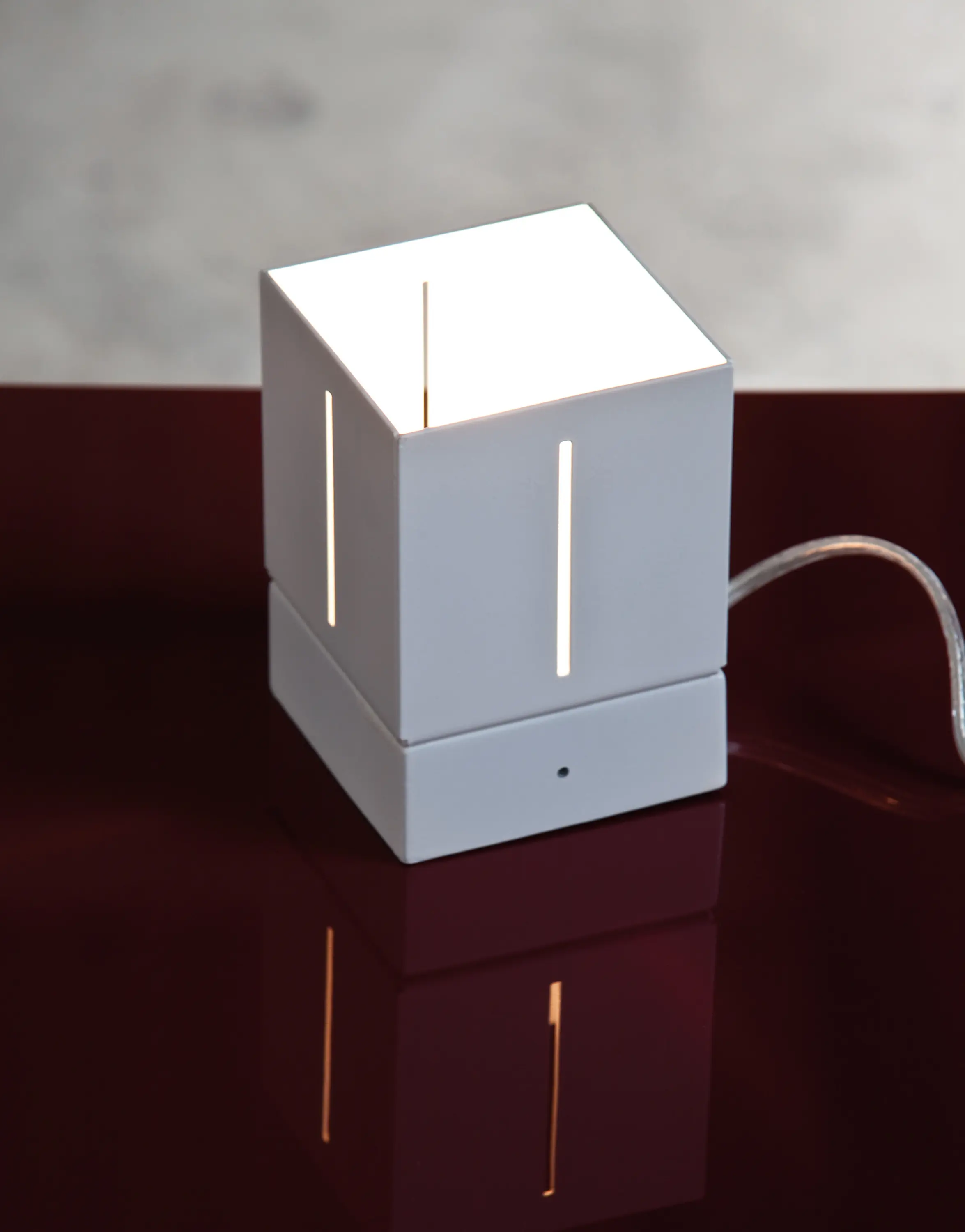 LUCENTE - Mini Iluminación de mesa
