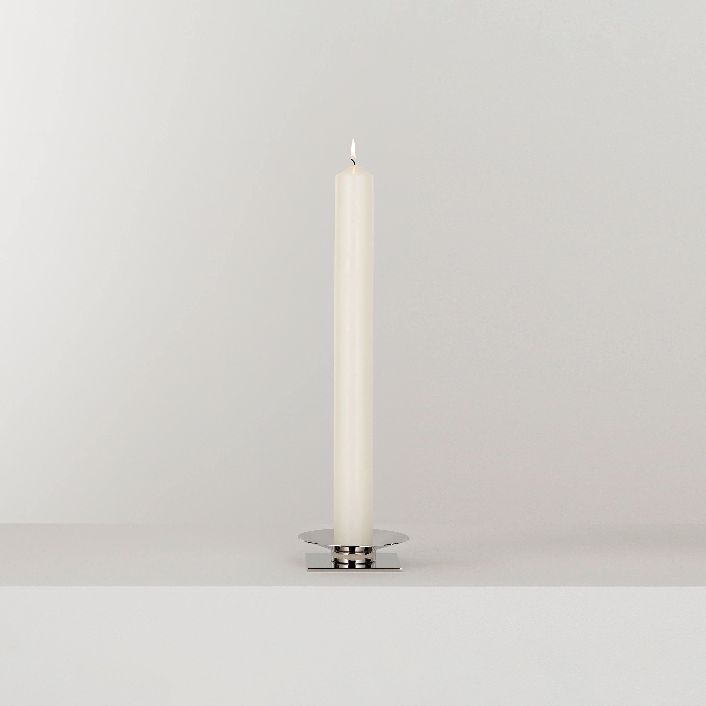 Afficher le produit WAN Table du fabricant KAIA