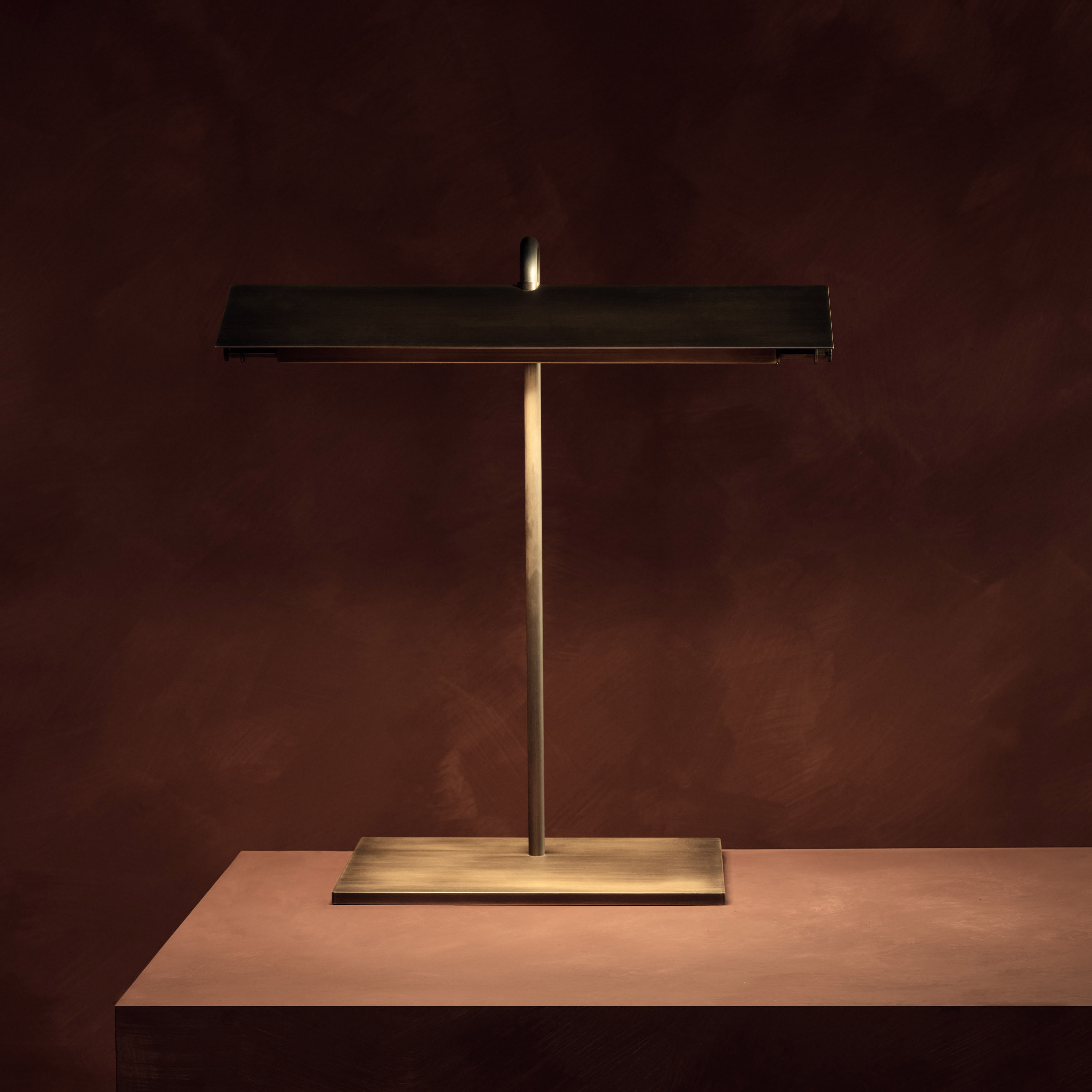 Display product AVA Table from manufacturer KAIA