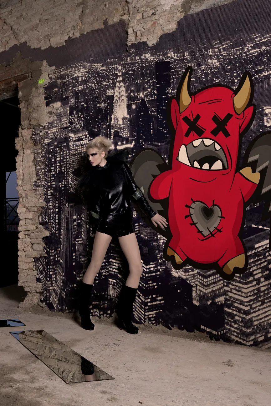 Wall&decò - New York Under Attack 1