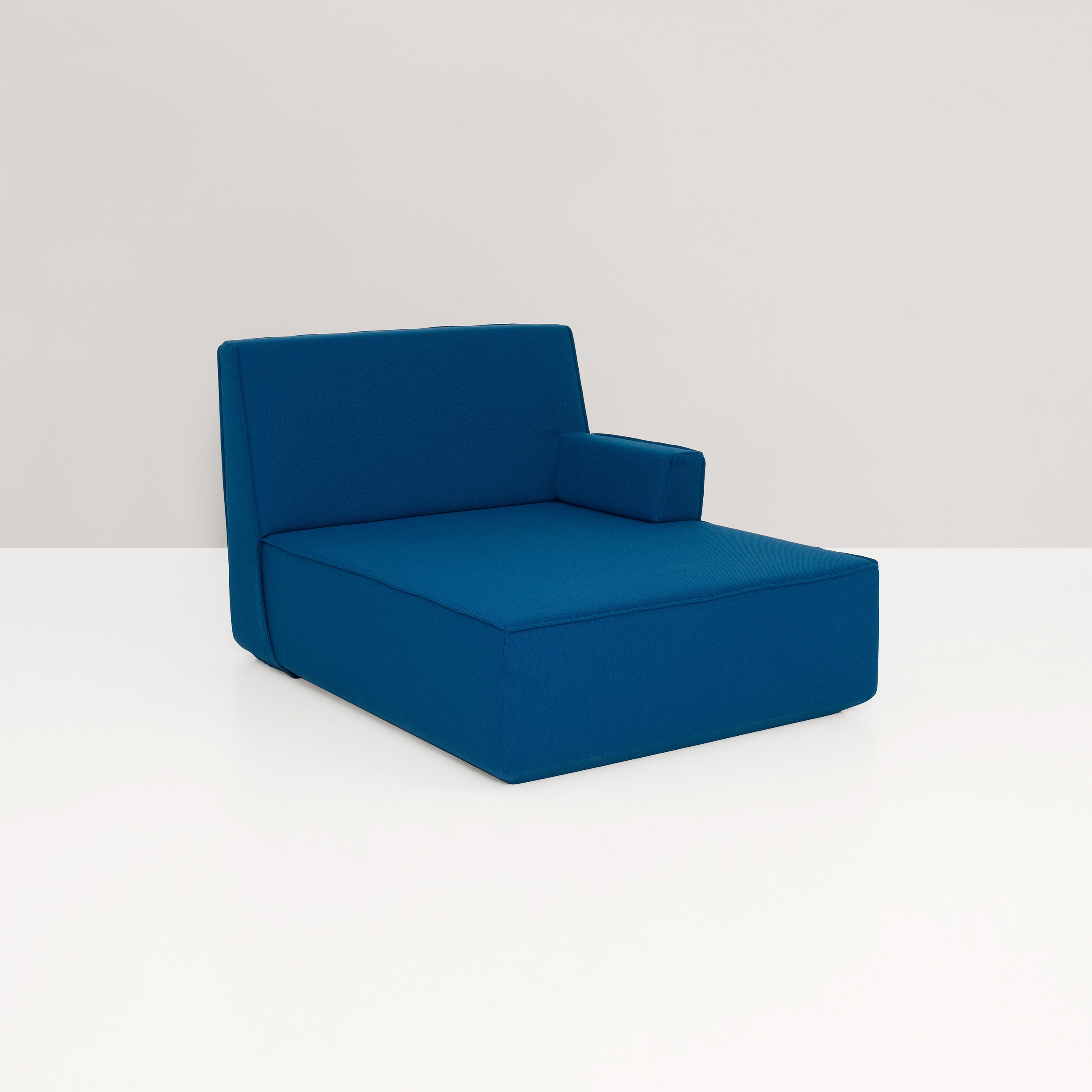 Mostra il prodotto Cubit Sofa del produttore Cubit