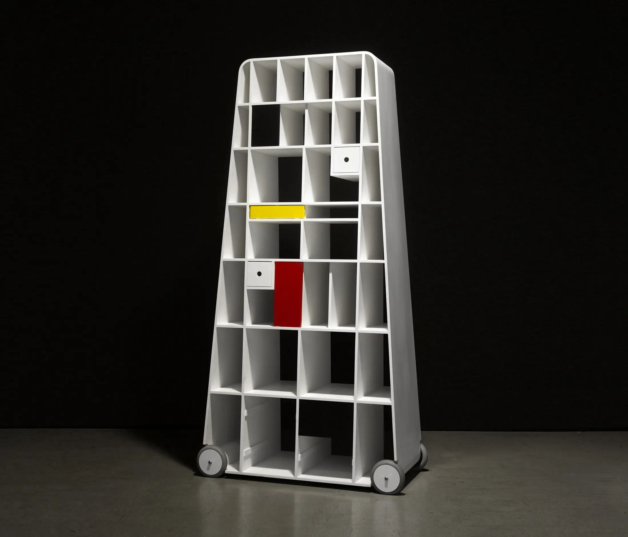 AMOS DESIGN - Moving Mondiran library