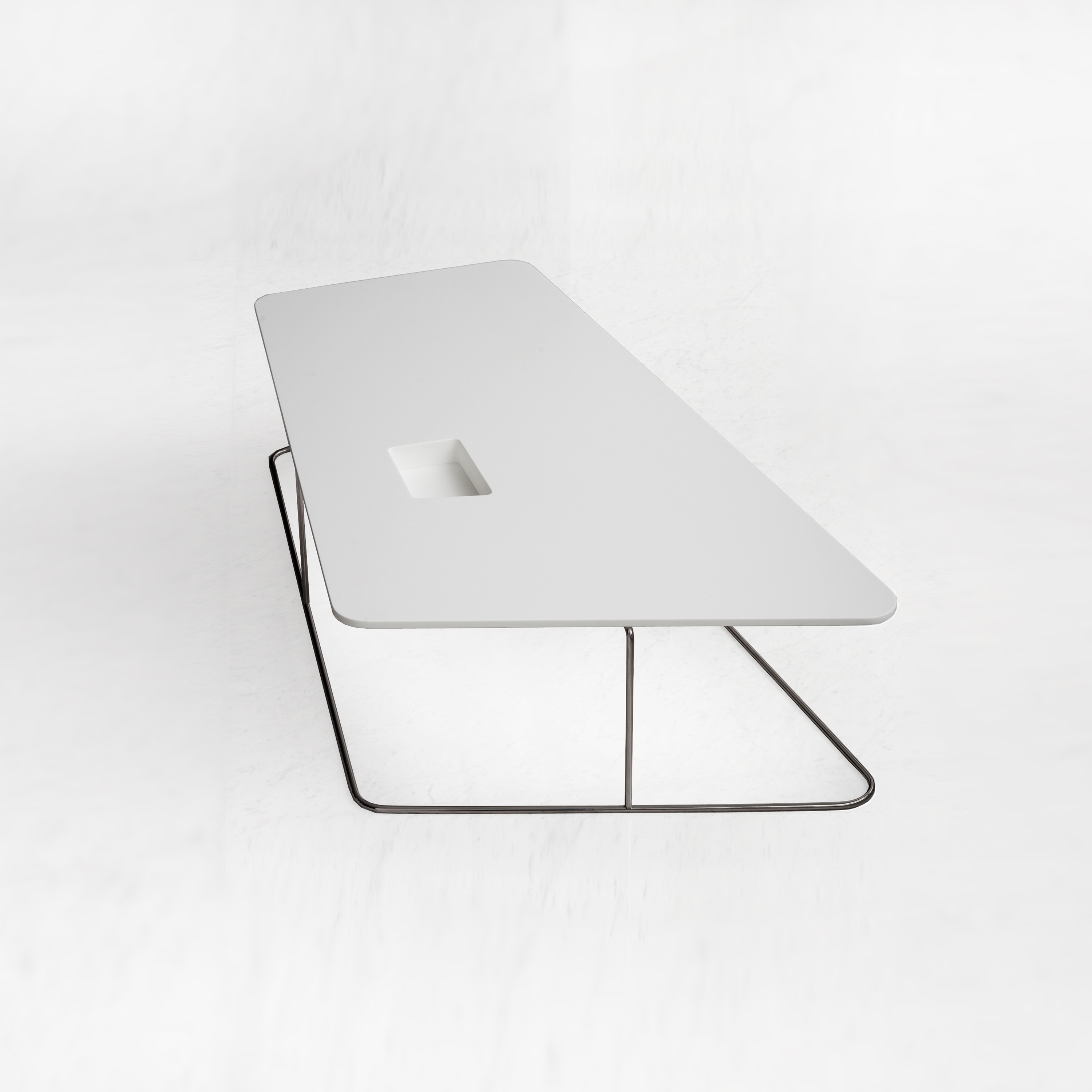 Vertoon produk Table No. 3 van vervaardiger AMOS DESIGN
