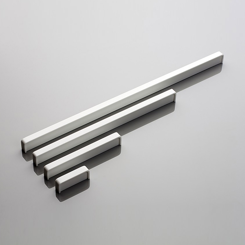 Mostra il prodotto Linie 7 furniture handle del produttore AMOS DESIGN