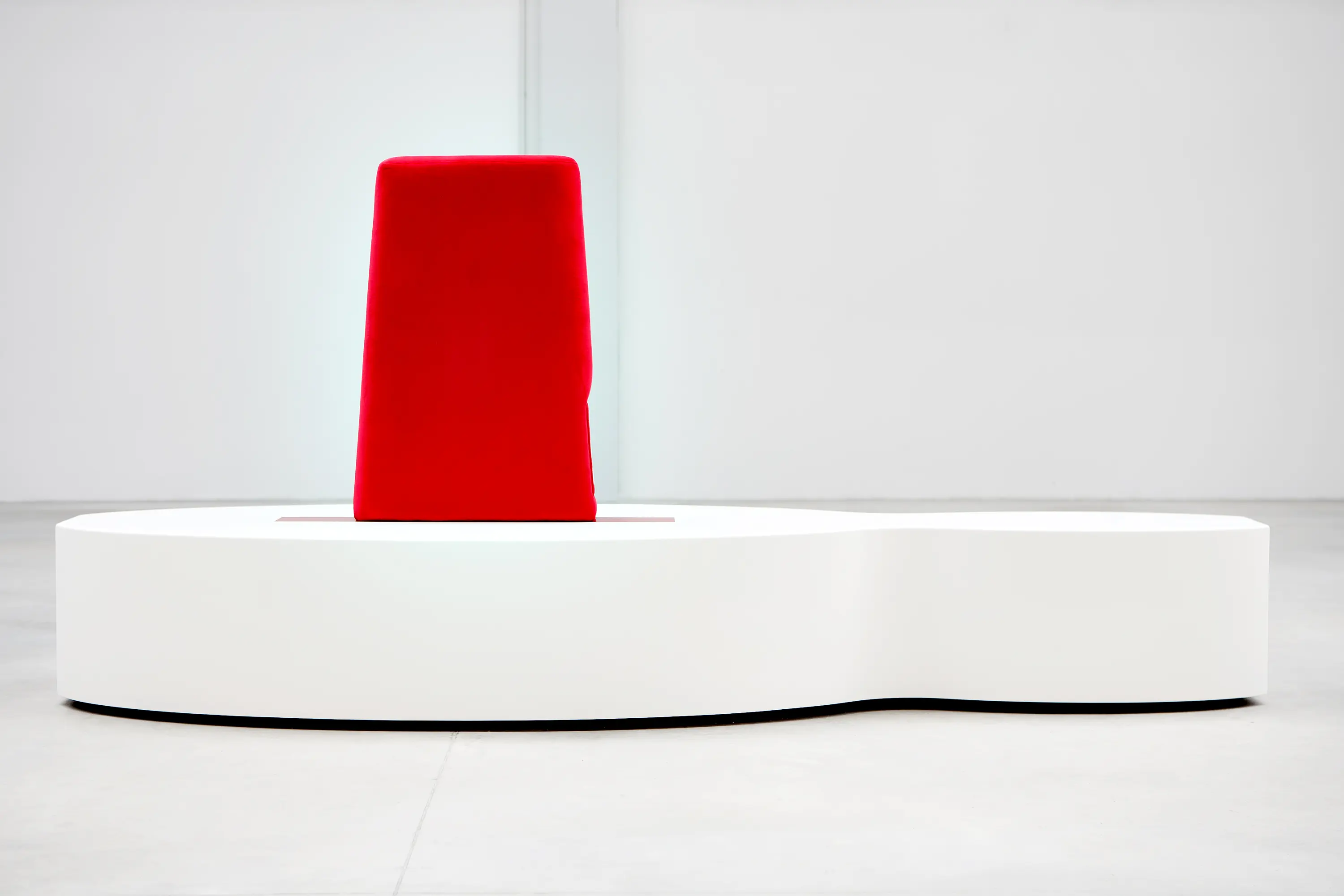AMOS DESIGN - Dock it