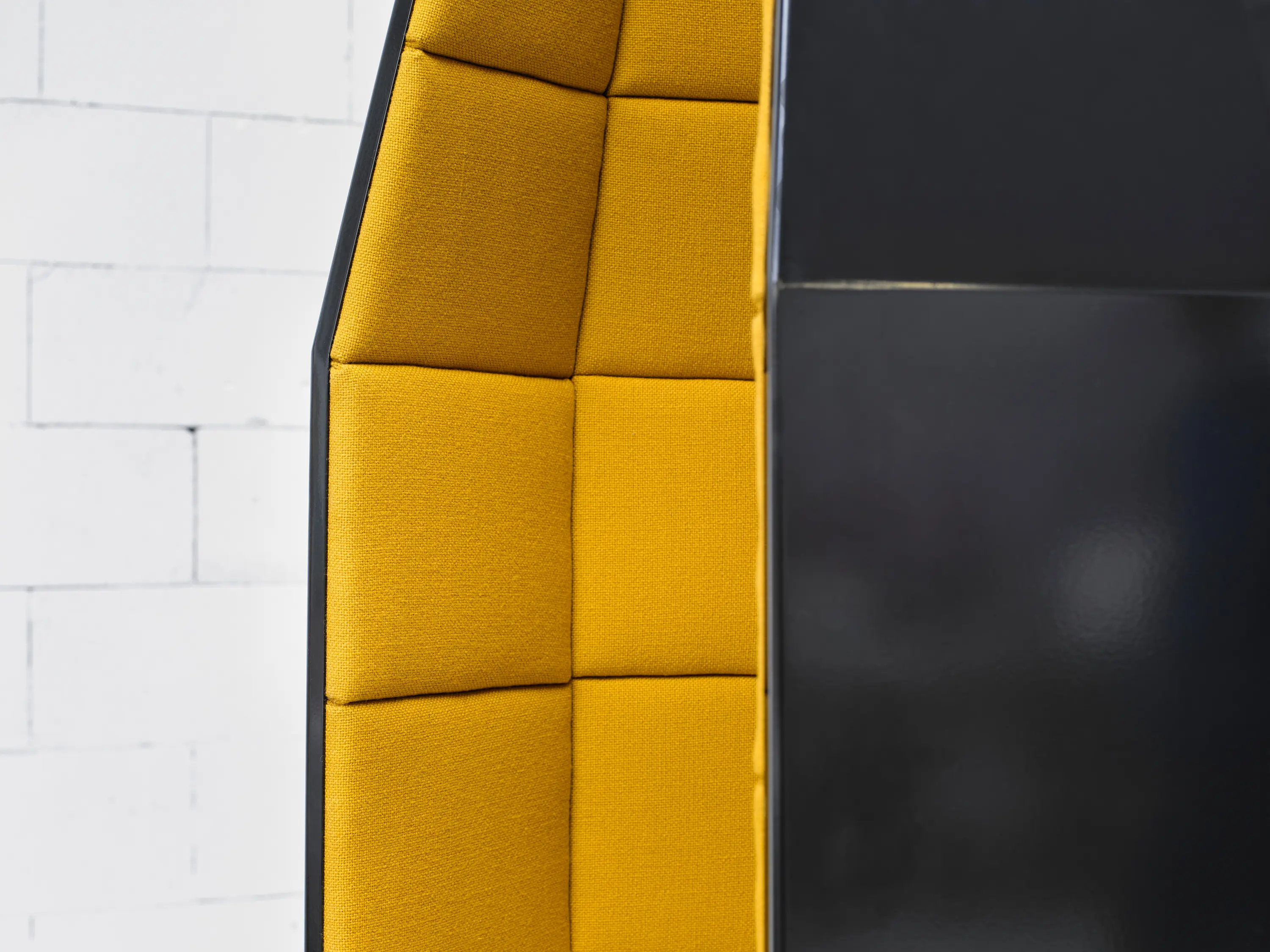 AMOS DESIGN - Santini Quiet Point