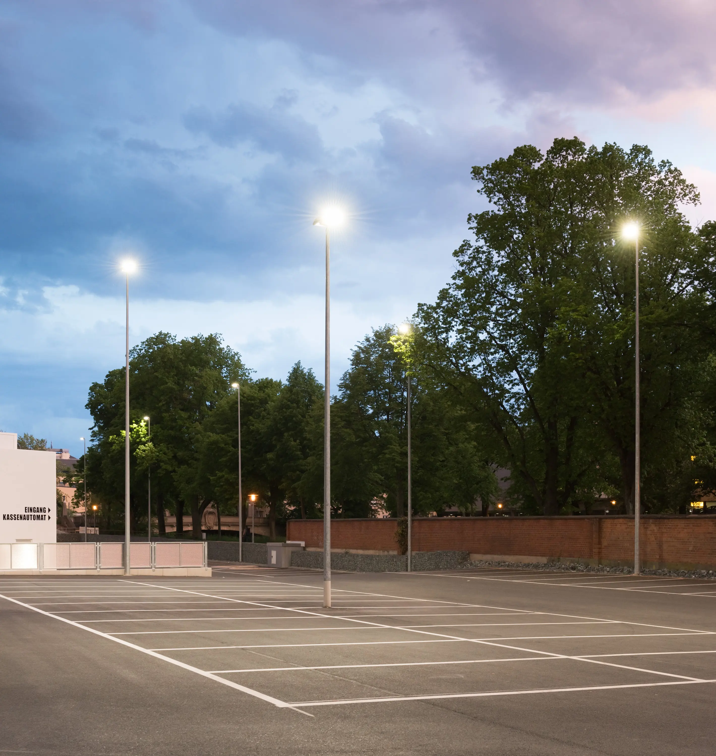 RZB - Leuchten - Lightstream® LED MIDI asymmetrical