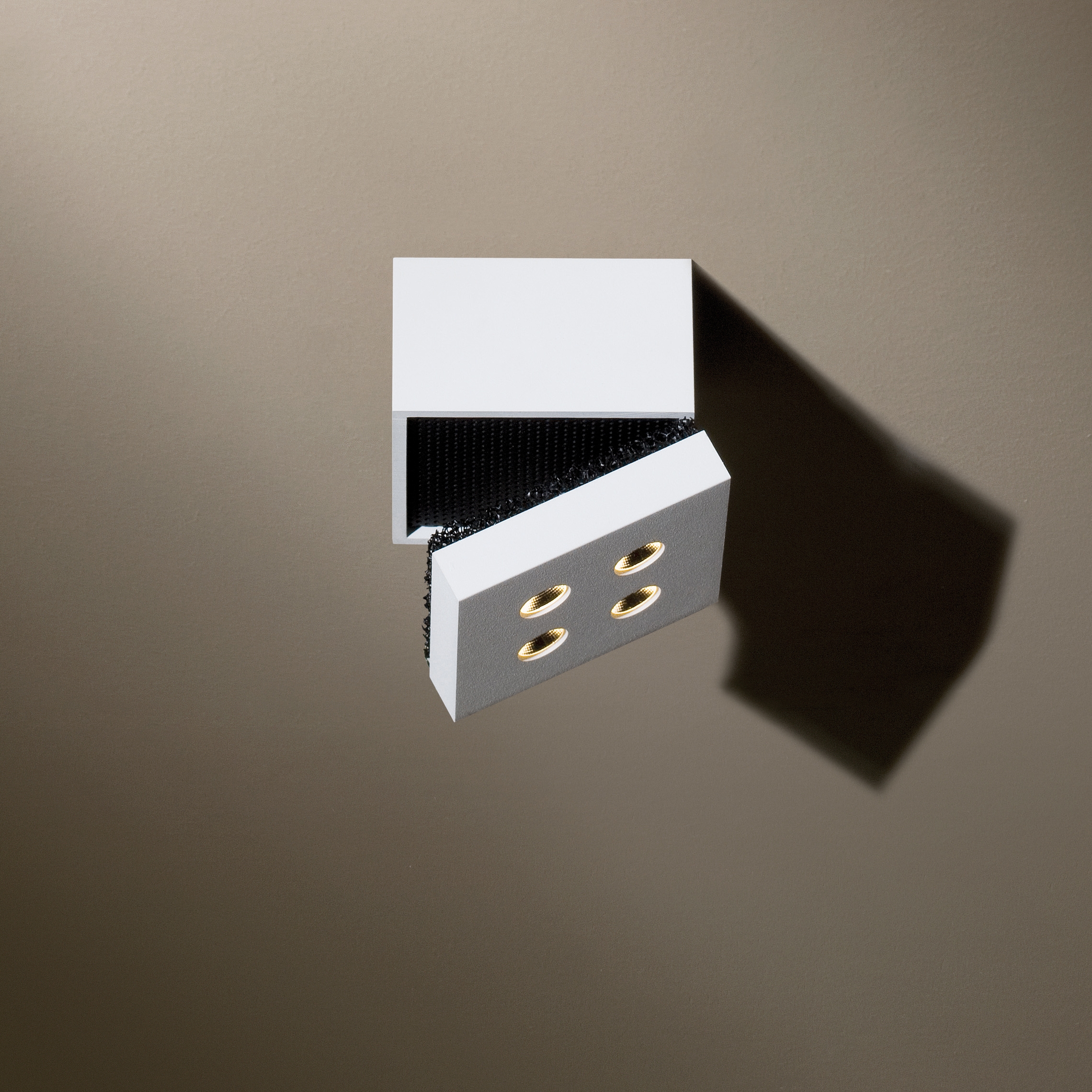 Display product Pandora from manufacturer TAL