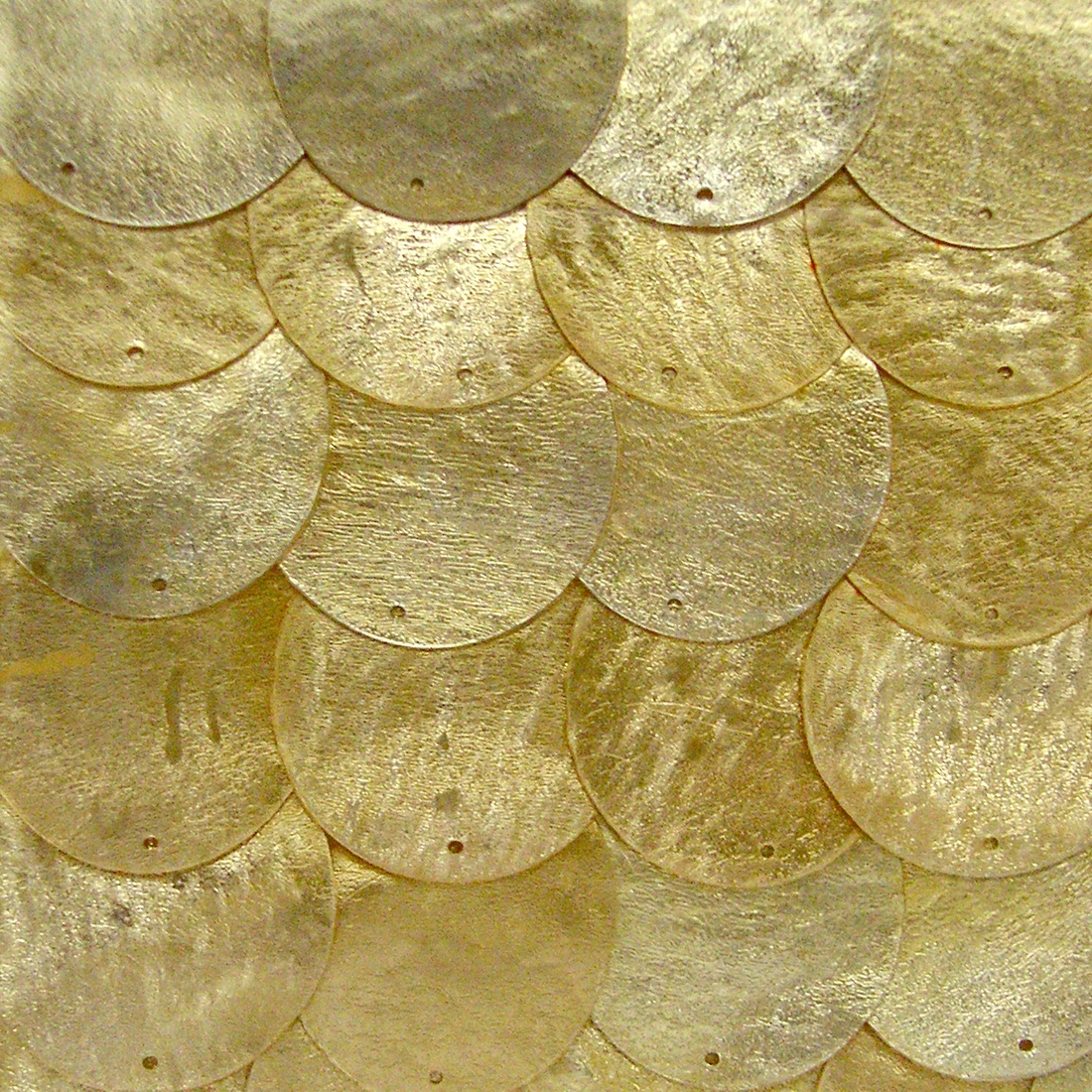 Mostra il prodotto Goldsmith | Gold Shell del produttore Conglomerate