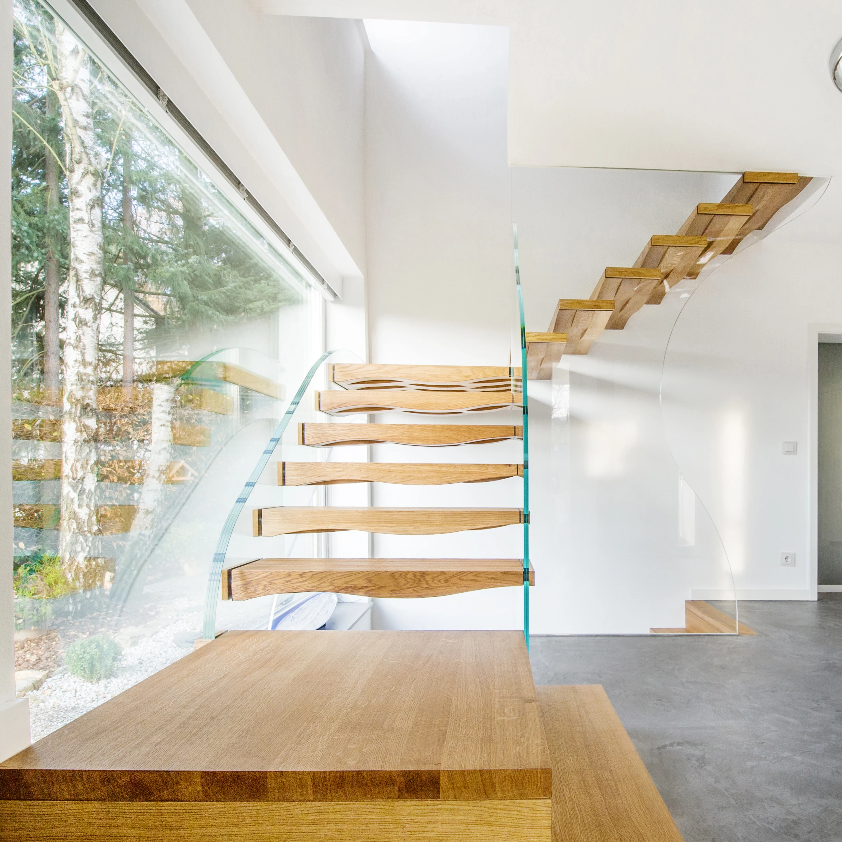GLASS AND WOOD COLLECTION