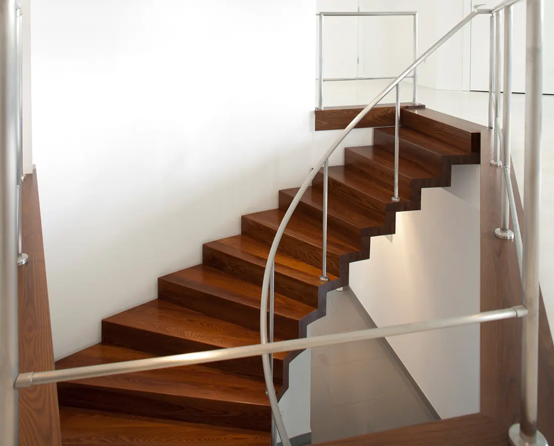 Siller Treppen - ZigZag Modern