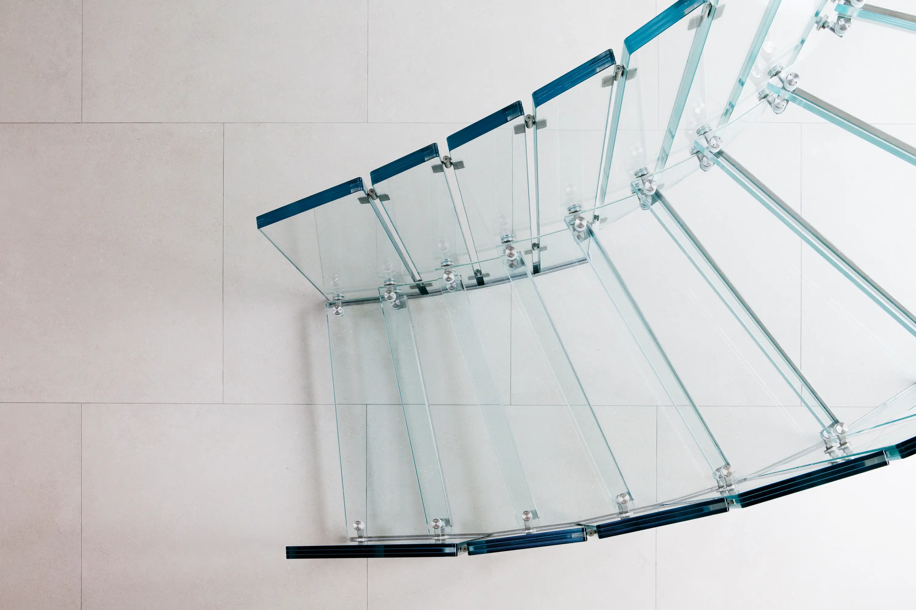 Siller Treppen - Fly
